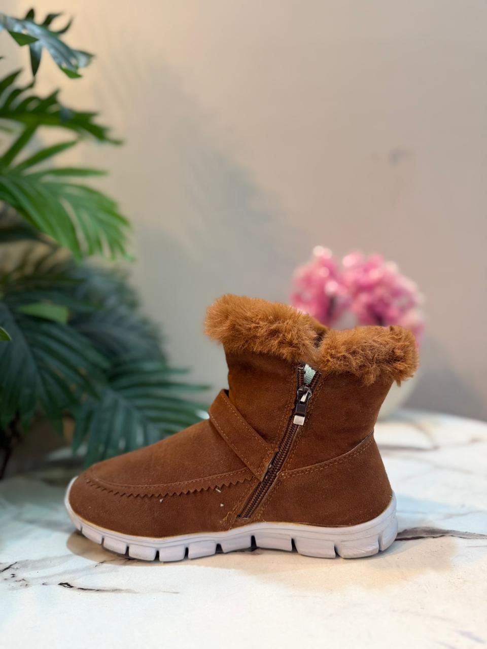 Brown suede zipper ankle boot (Unknown)