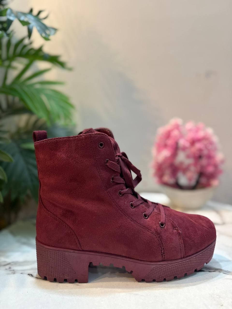 Burgundy suede laceup zipper ankle boot (Rouge helium)