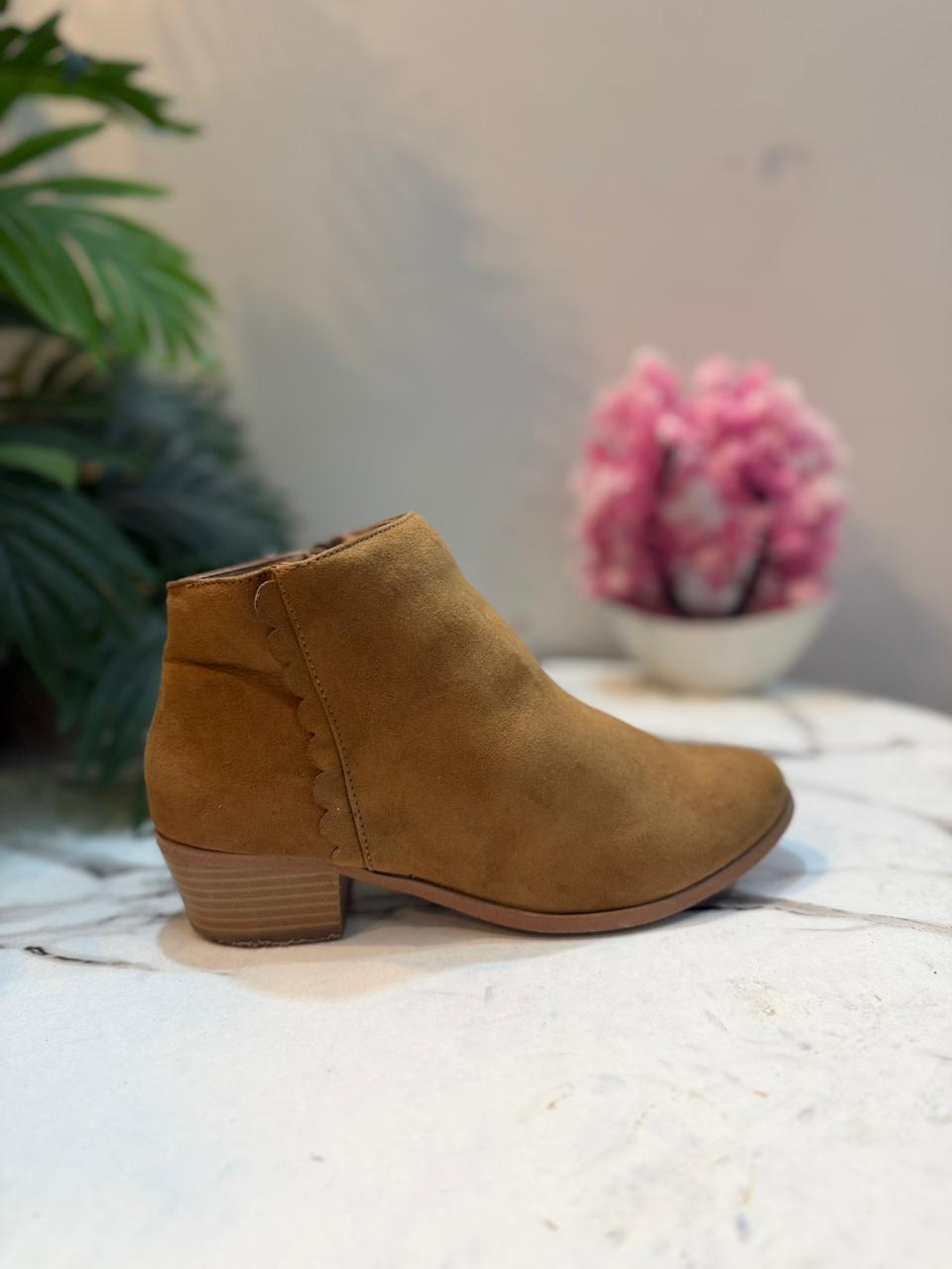 Brown suede zipper ankle boot (Dorothy Perkins)