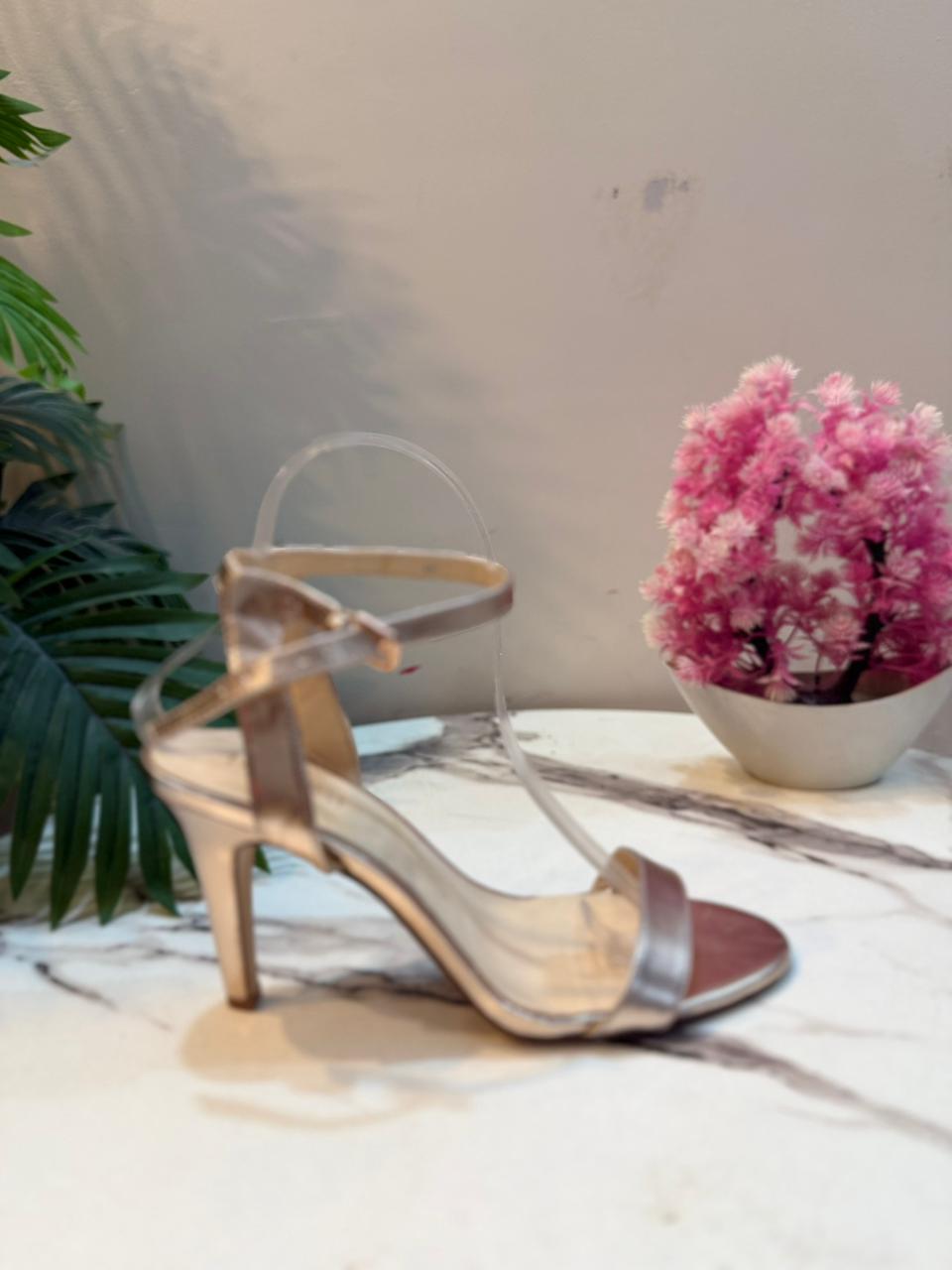 Nine west
