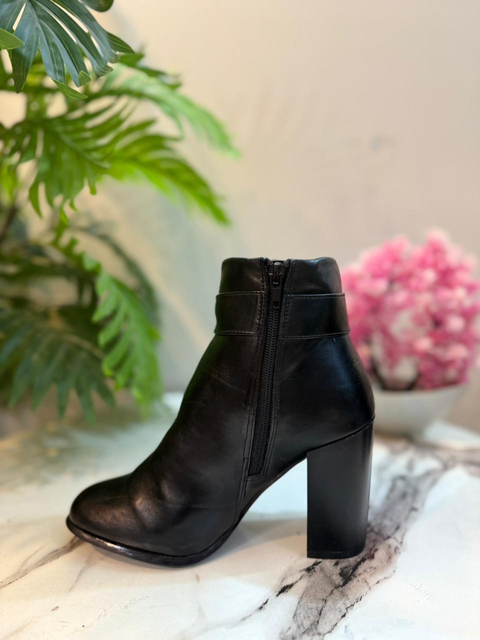 Black leather zipper ankle boot (Asos)