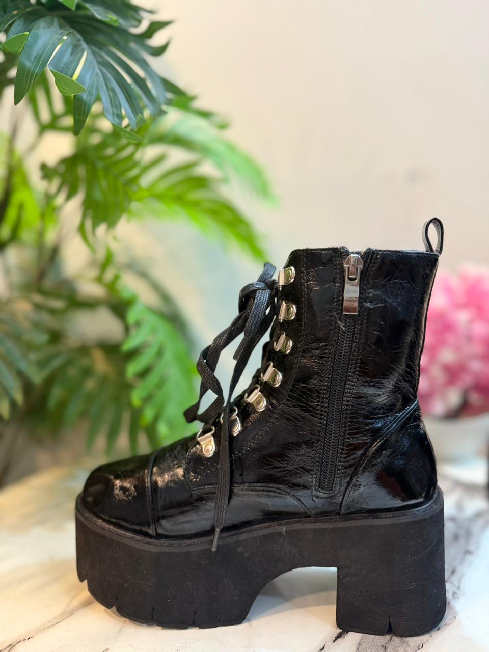 Black leather laceup zipper ankle boot (Unknown)
