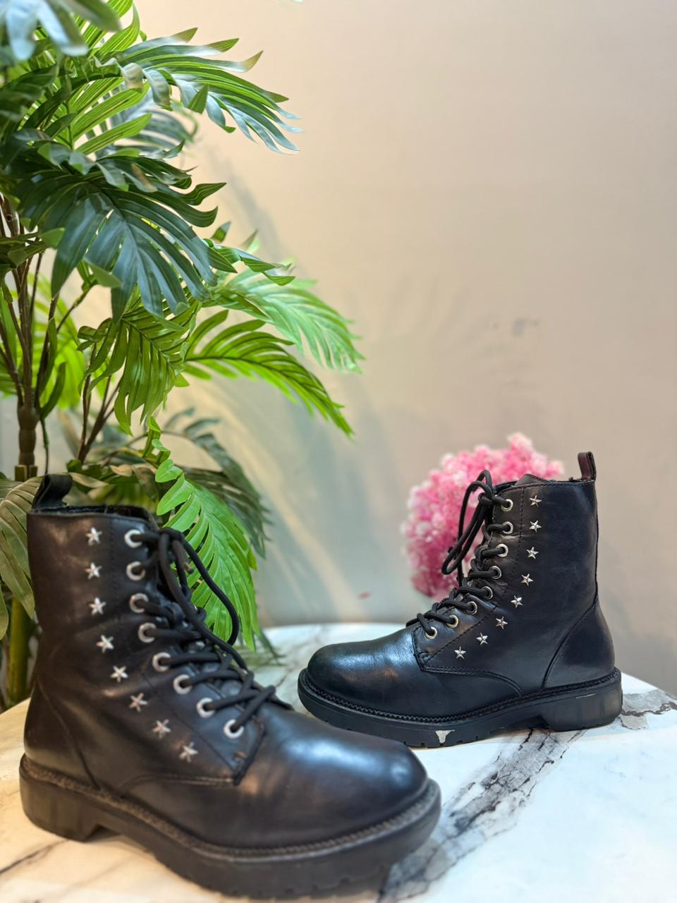 Black leather laceup ankle boot (Guess)
