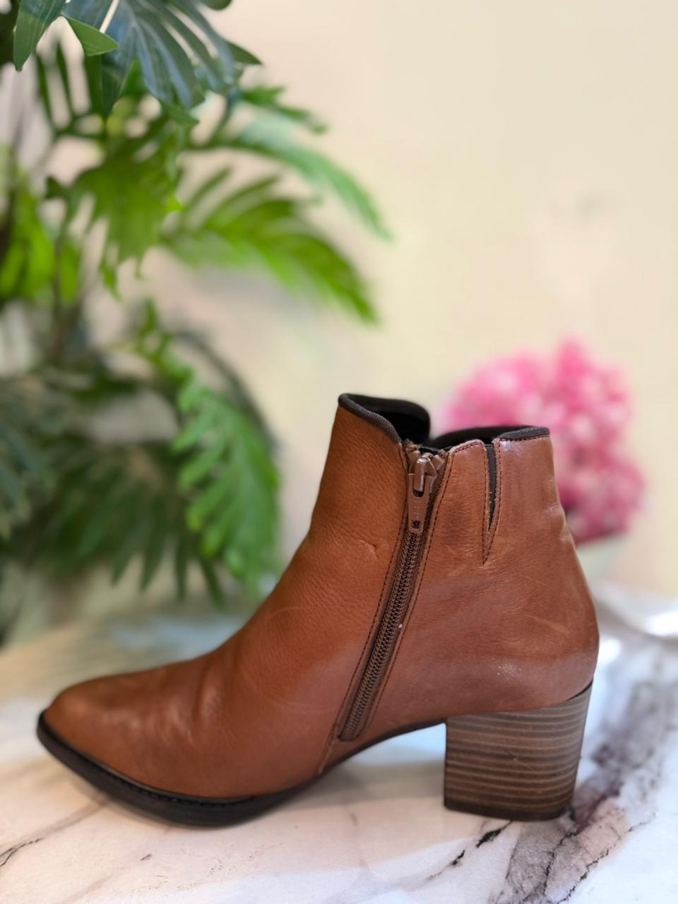 Brown leather zipper ankle boot (Gabor)