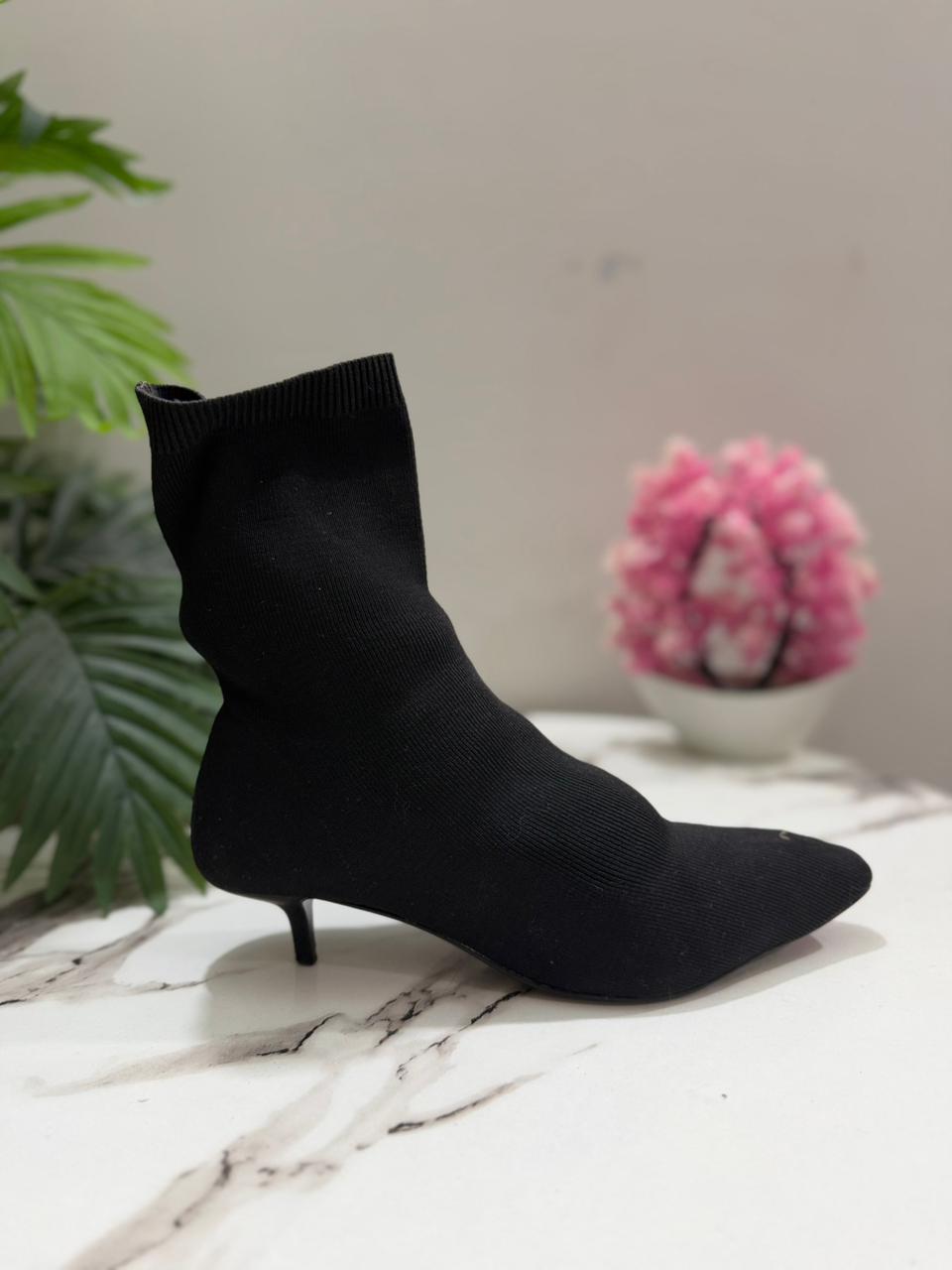 Black sock kitten heel ankle boot (zara)