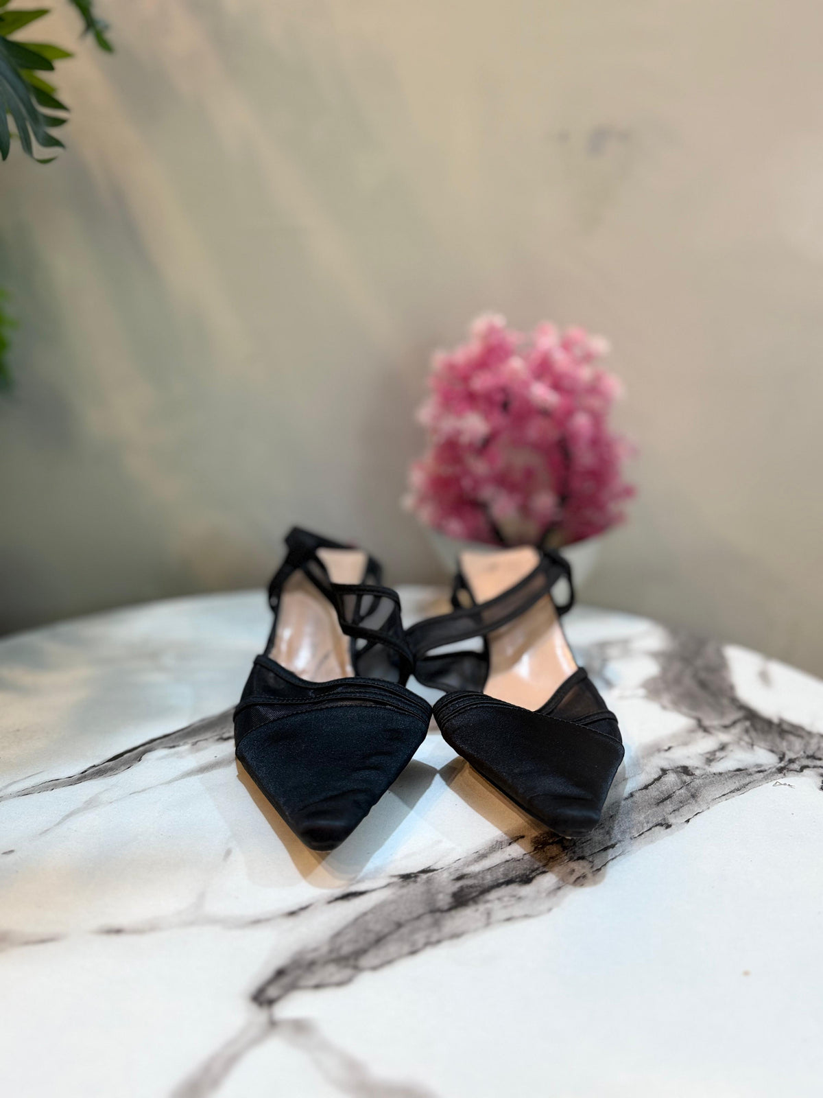 Black coat shoe