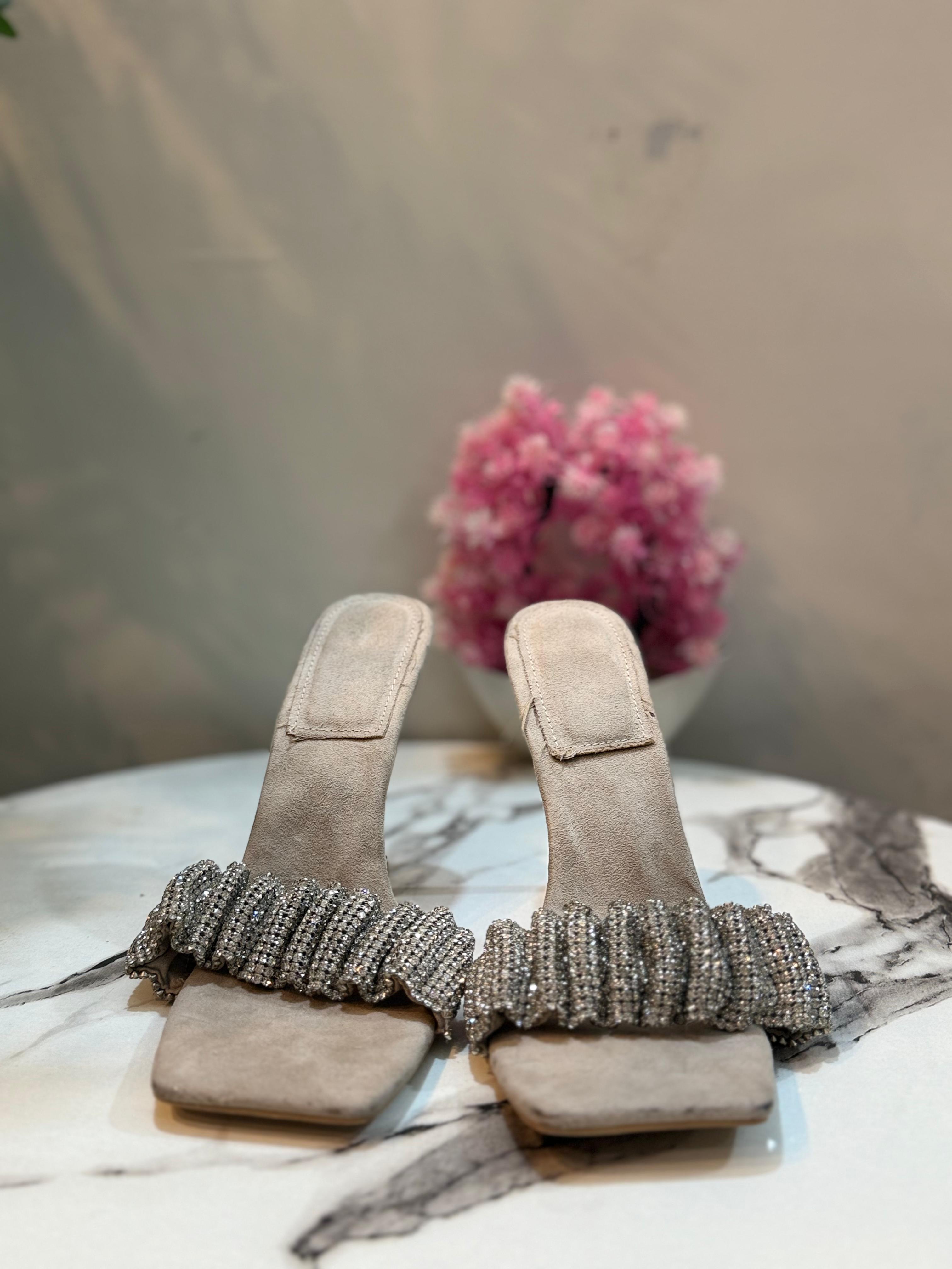 Beigi pencil heel