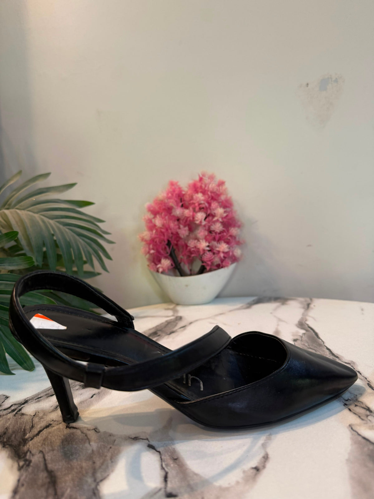 Black court shoes