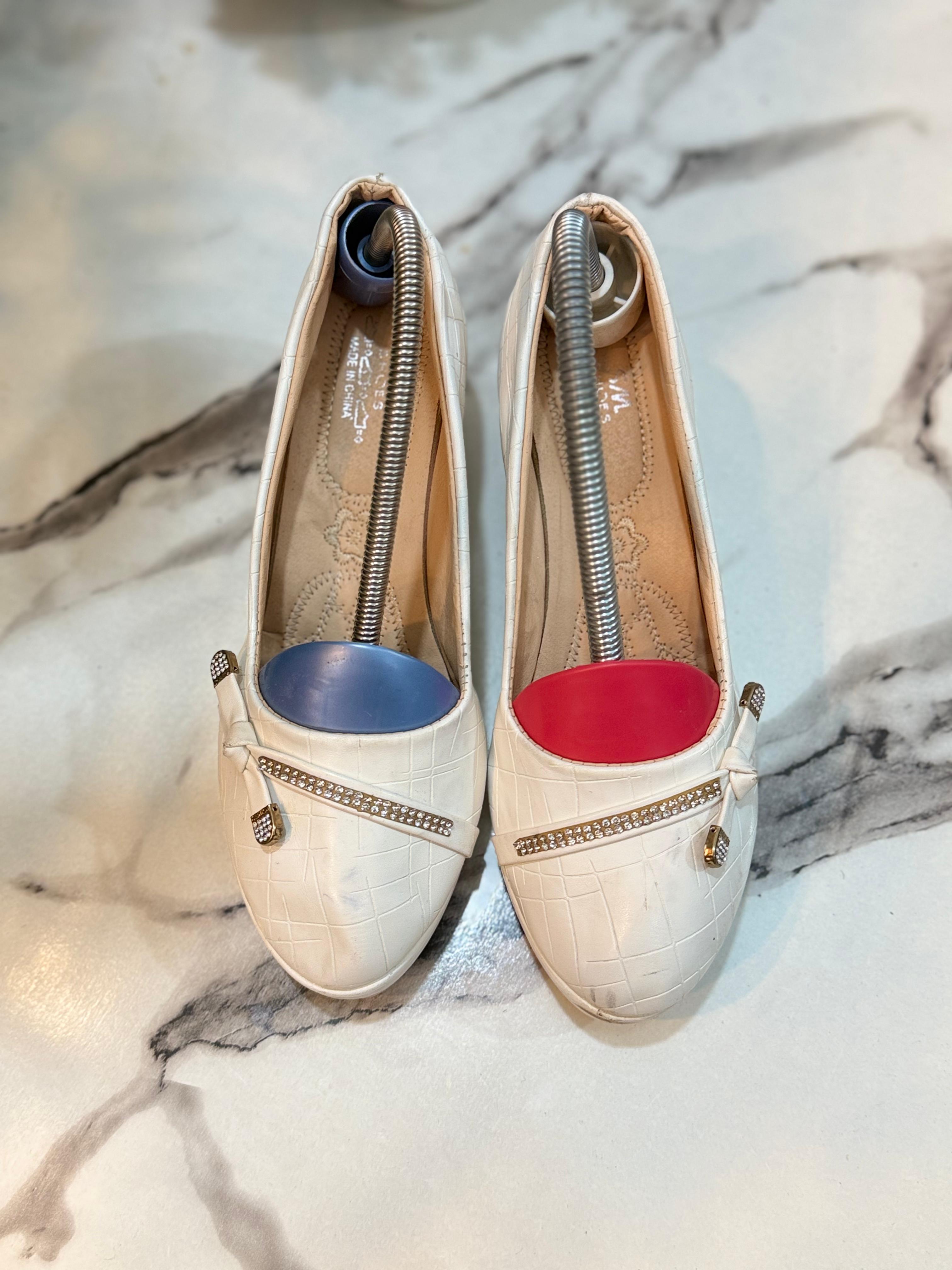 SM shoes