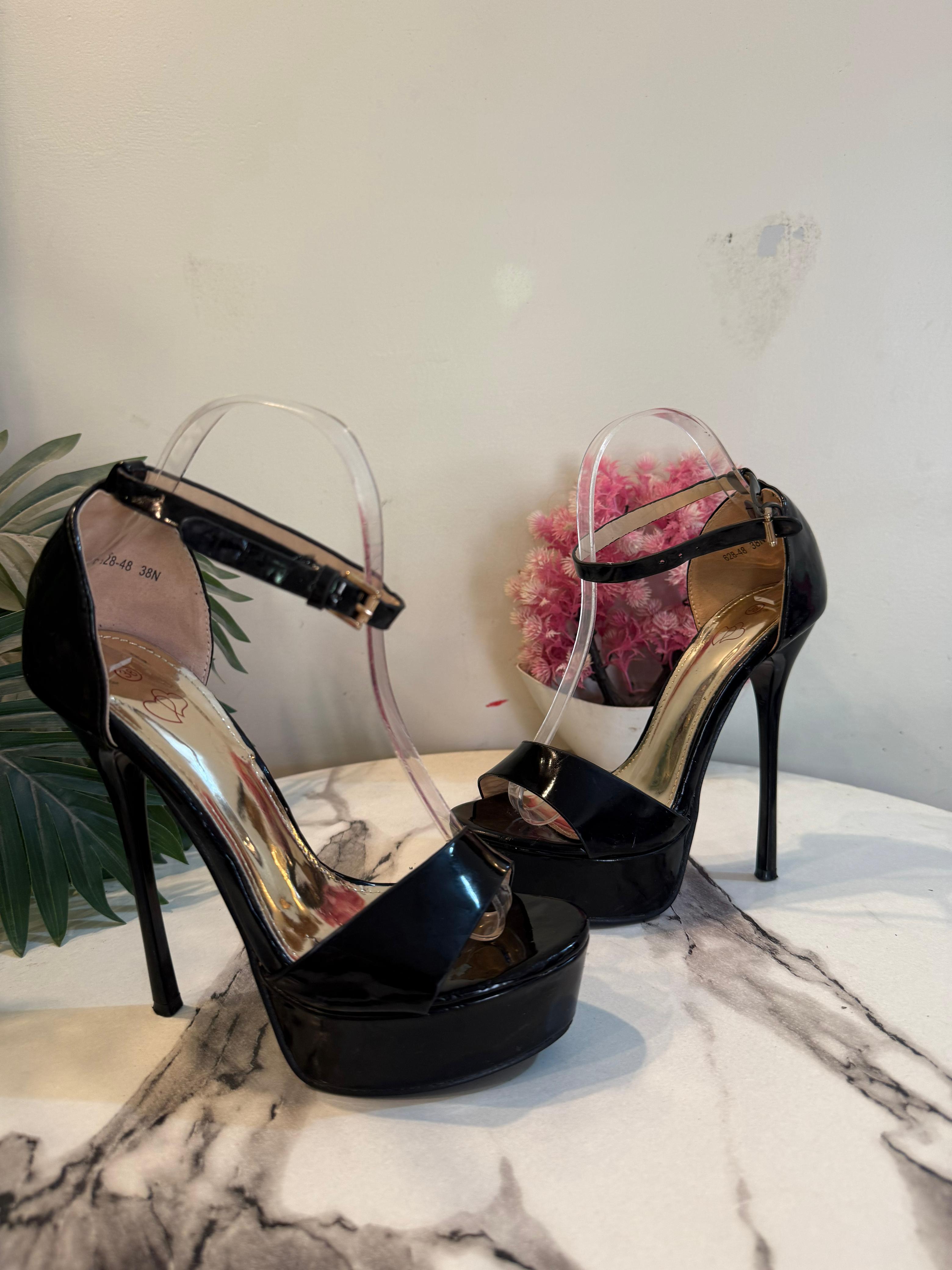 Black pencil heel