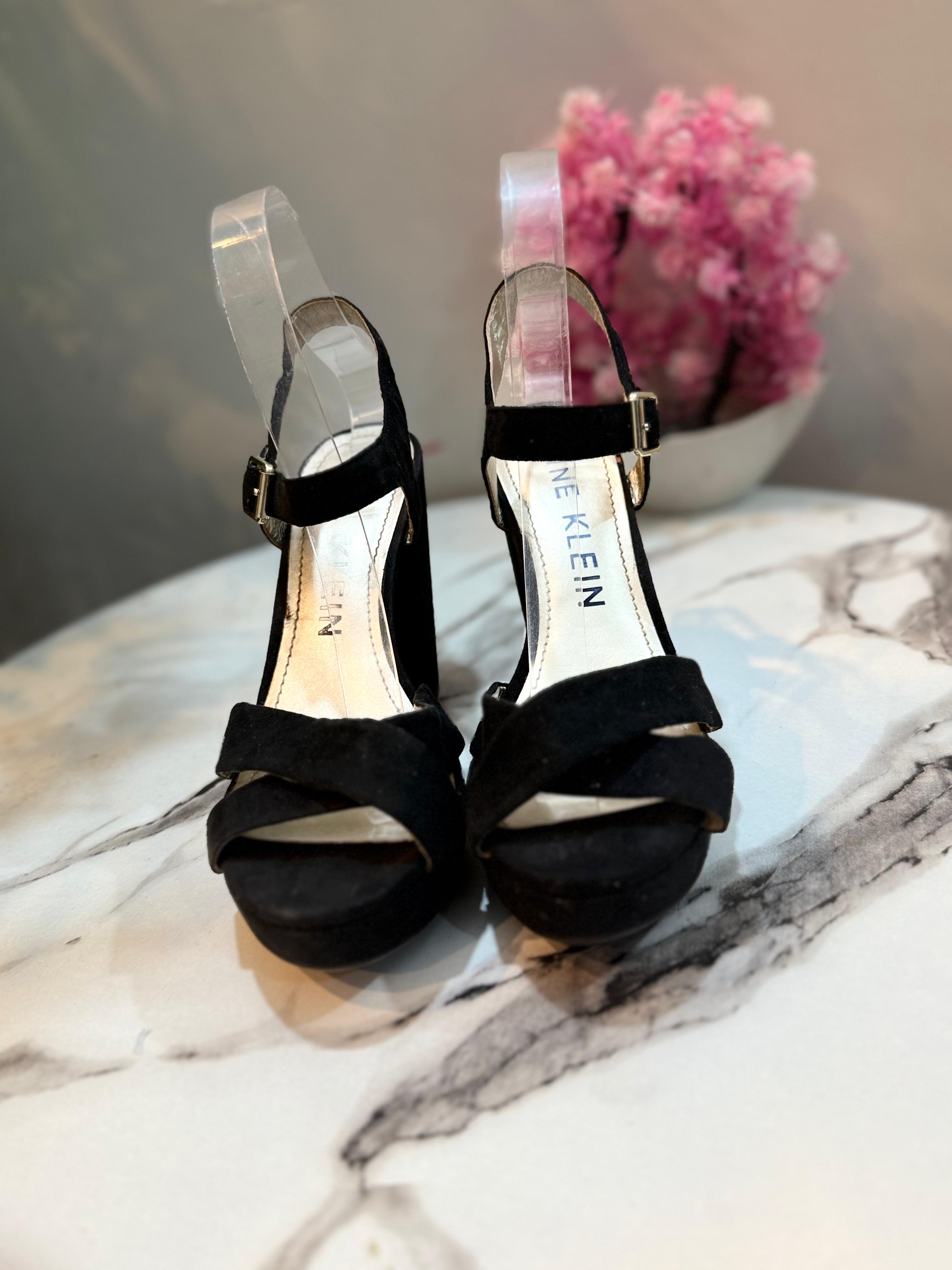 Anne klein