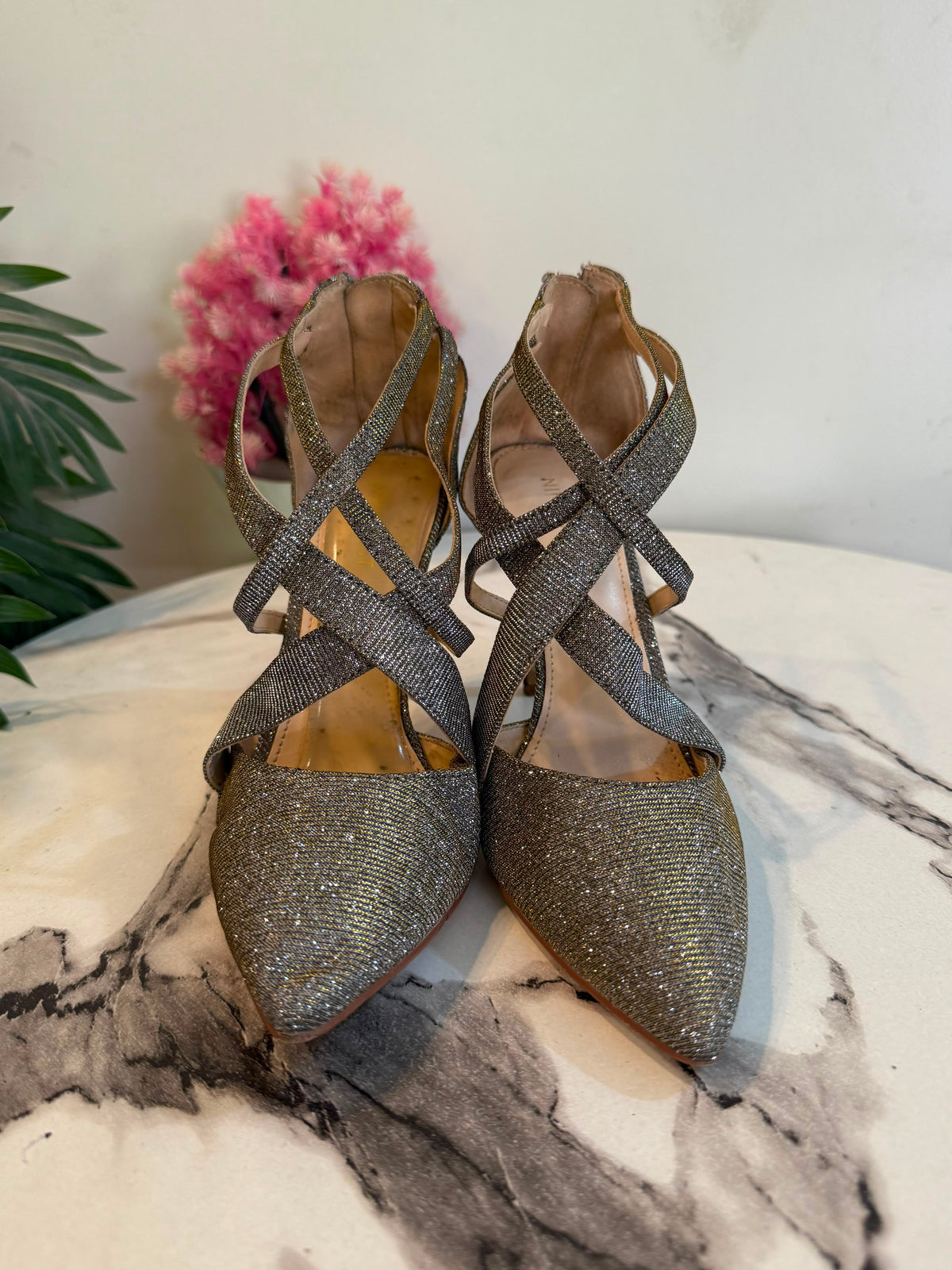 Nine west