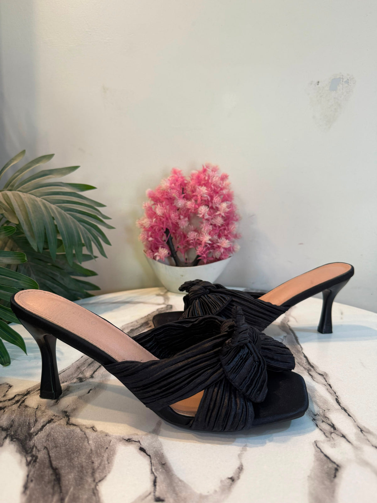 Black block heel