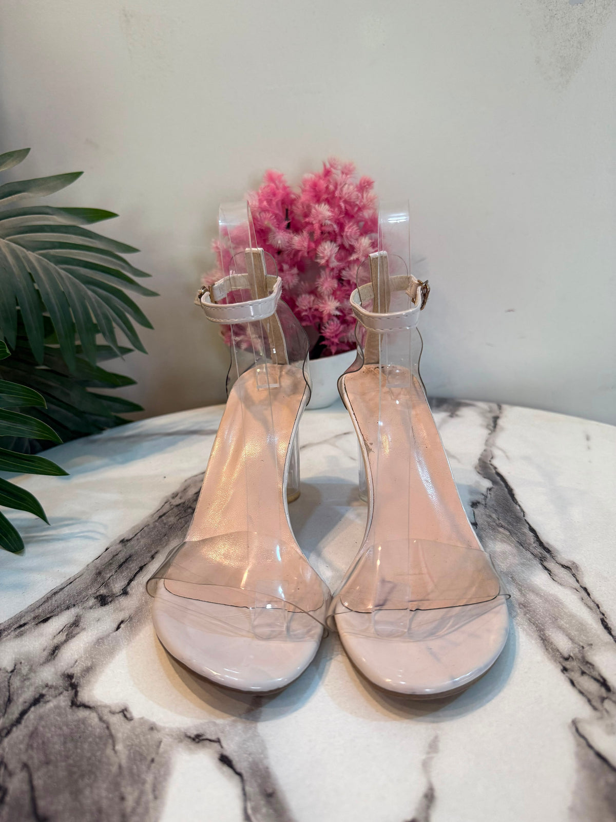 Transparent heel