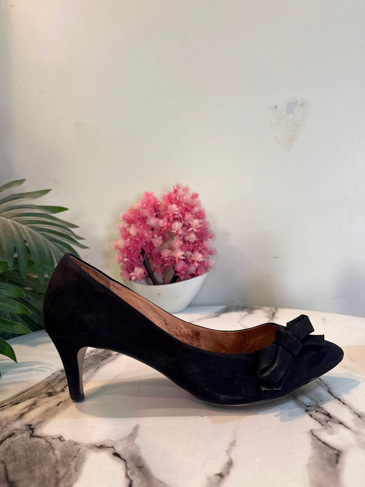 Black coat shoes