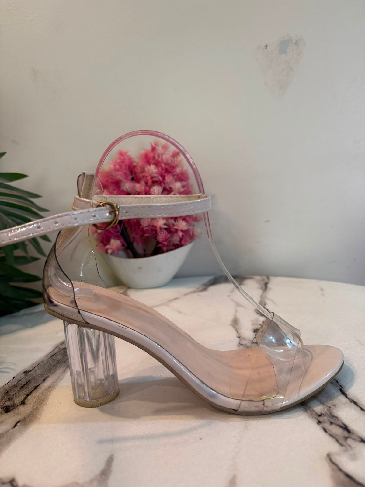 Transparent heel