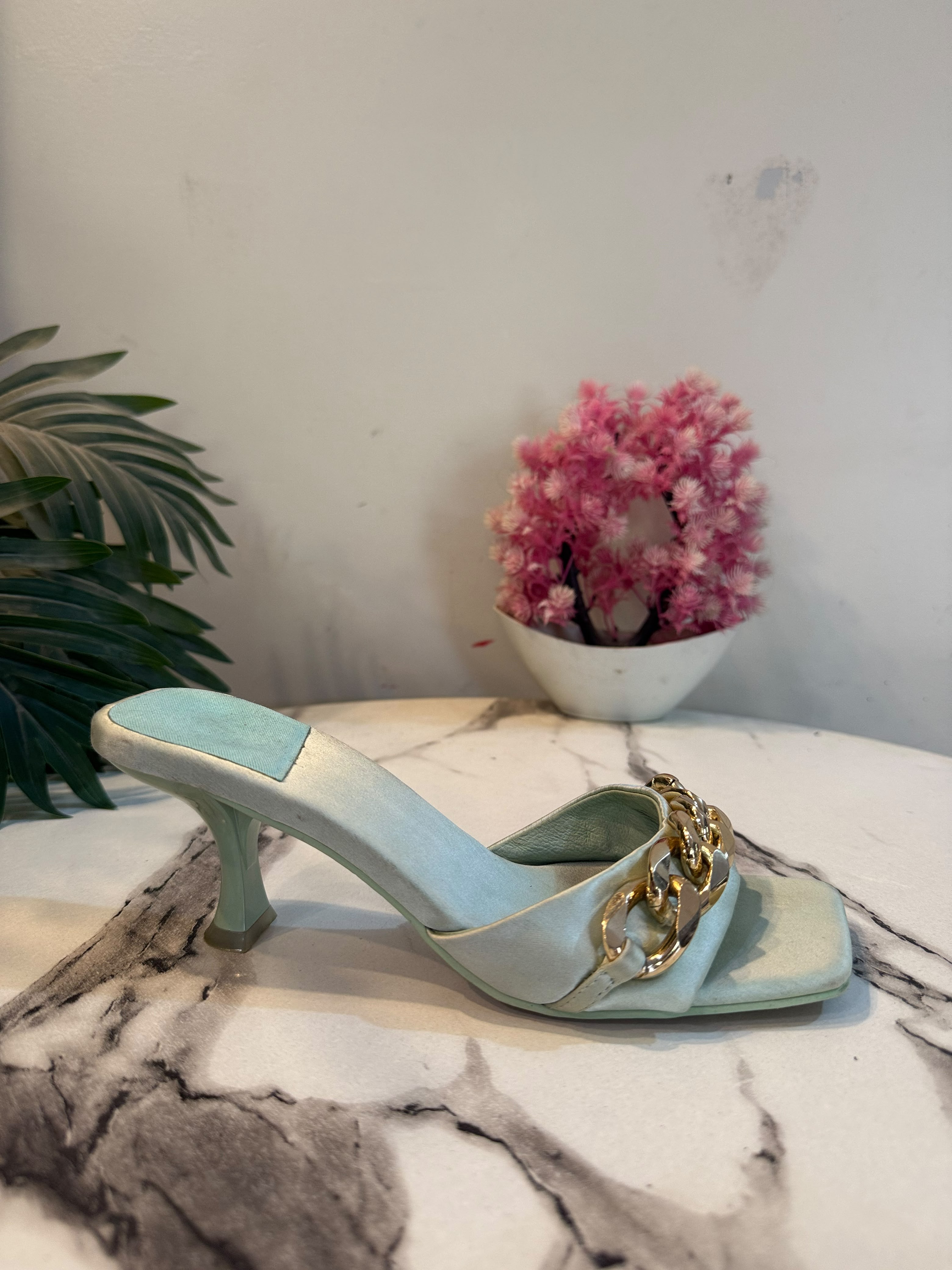Light green kitten heel