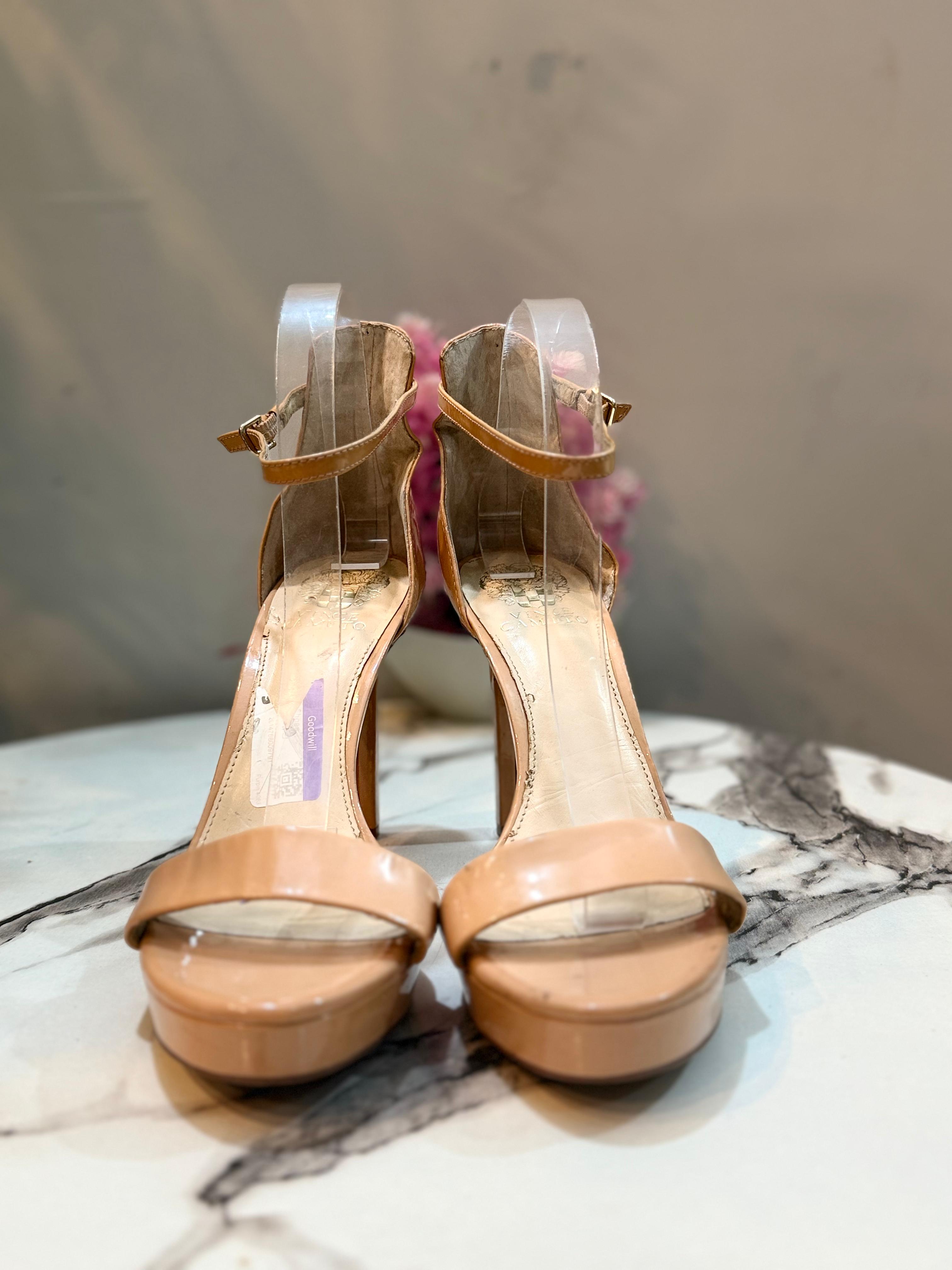Vince camuto