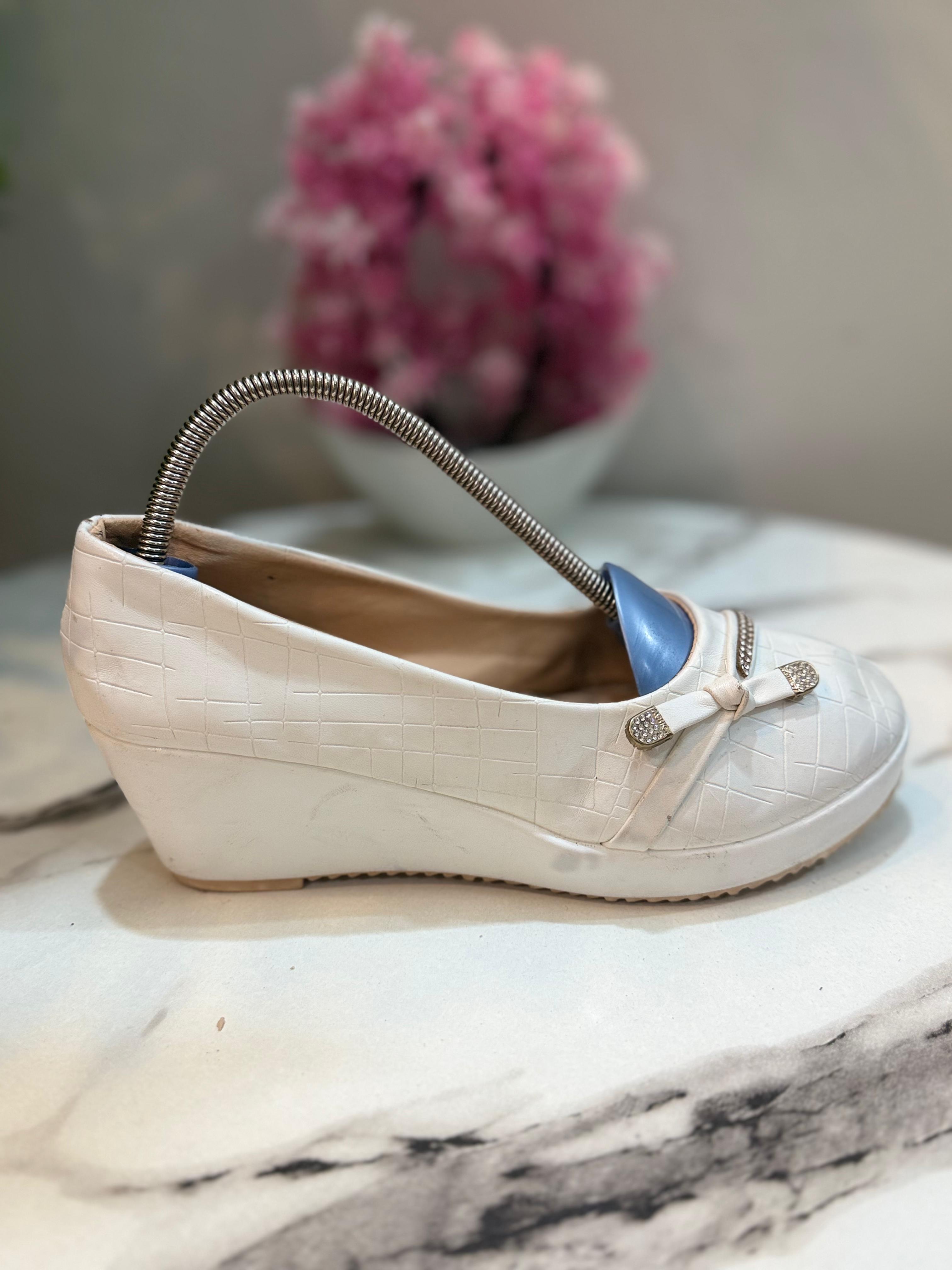 SM shoes