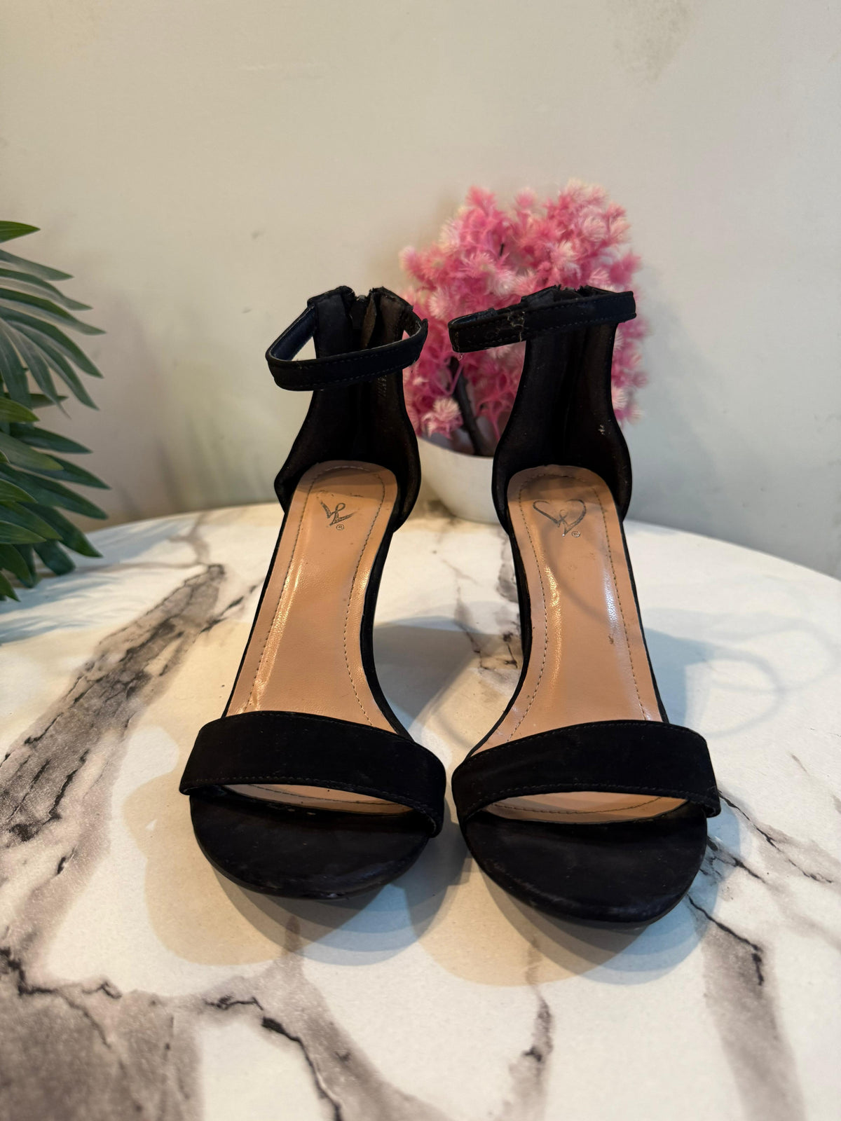 Black block heel
