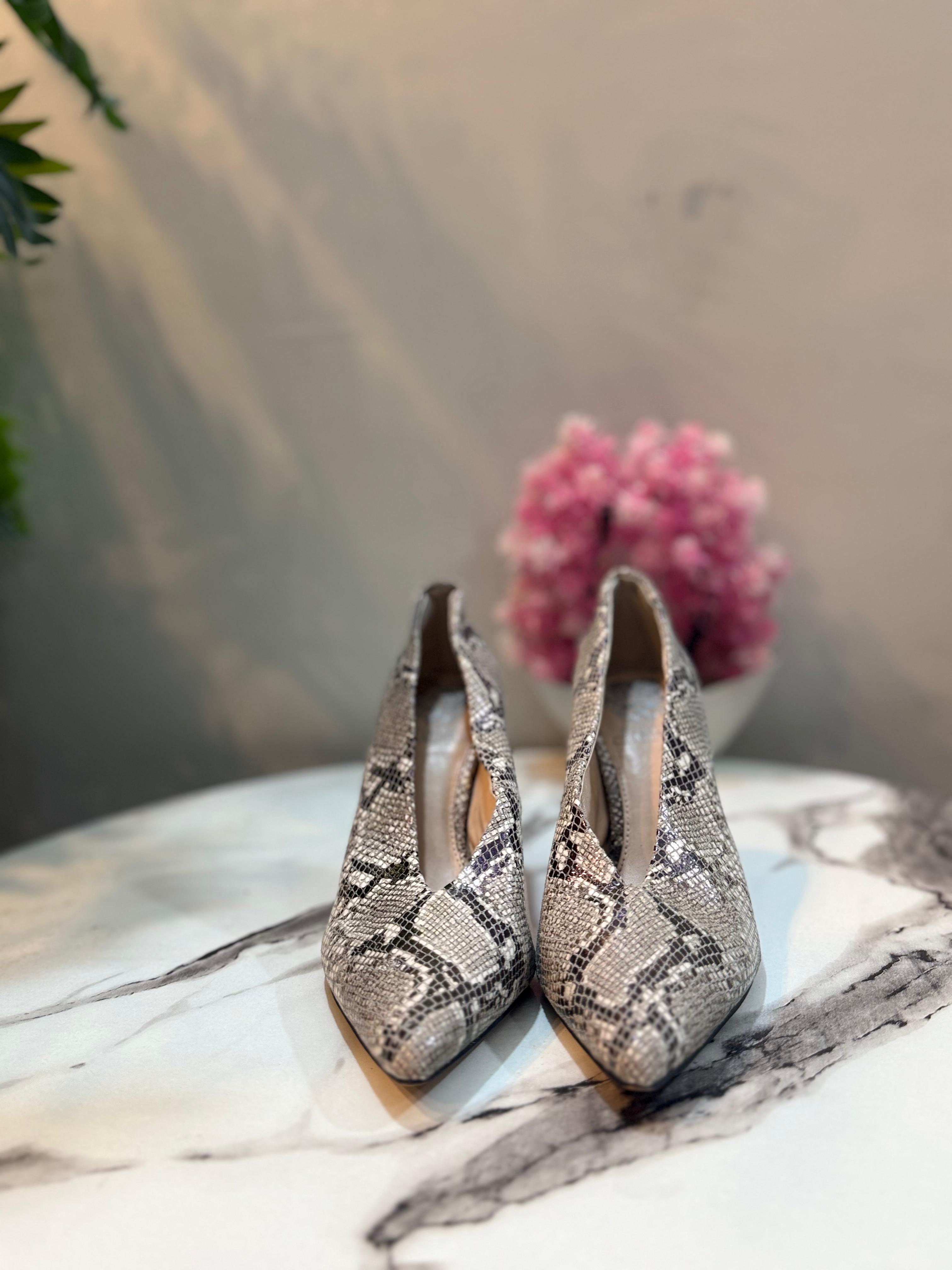 Vince camuto