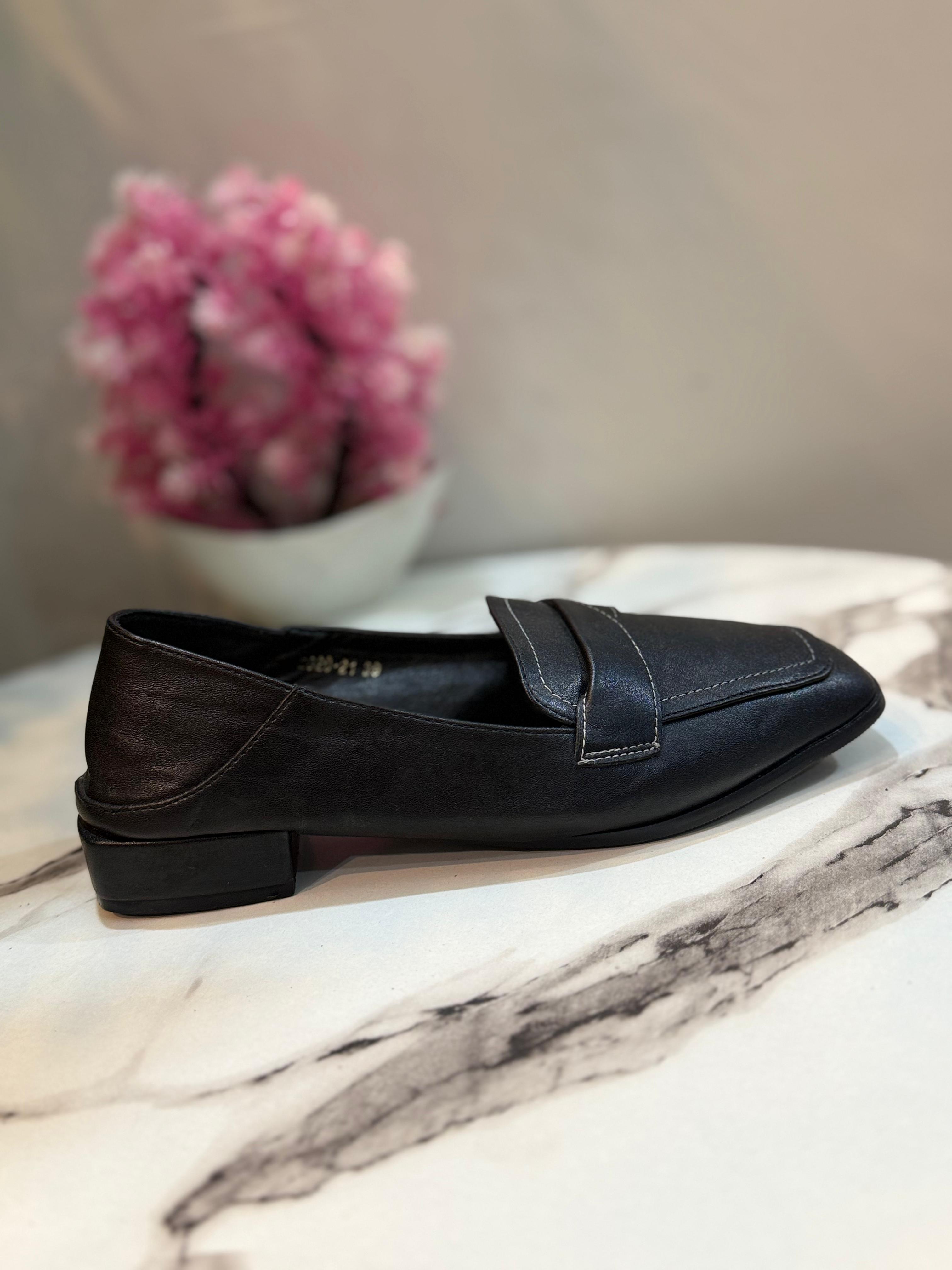 Miaoque shoe