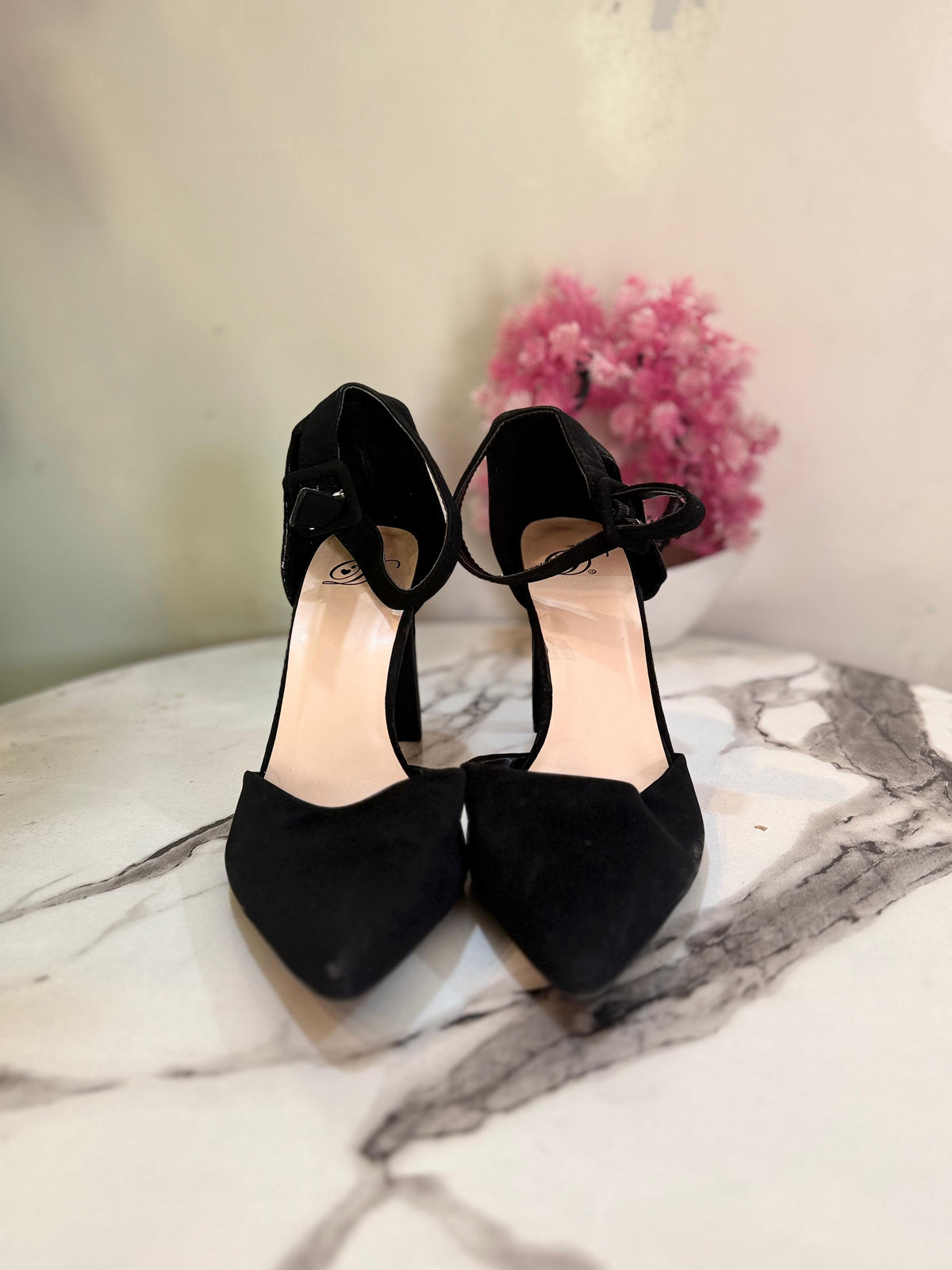 Black coat shoe