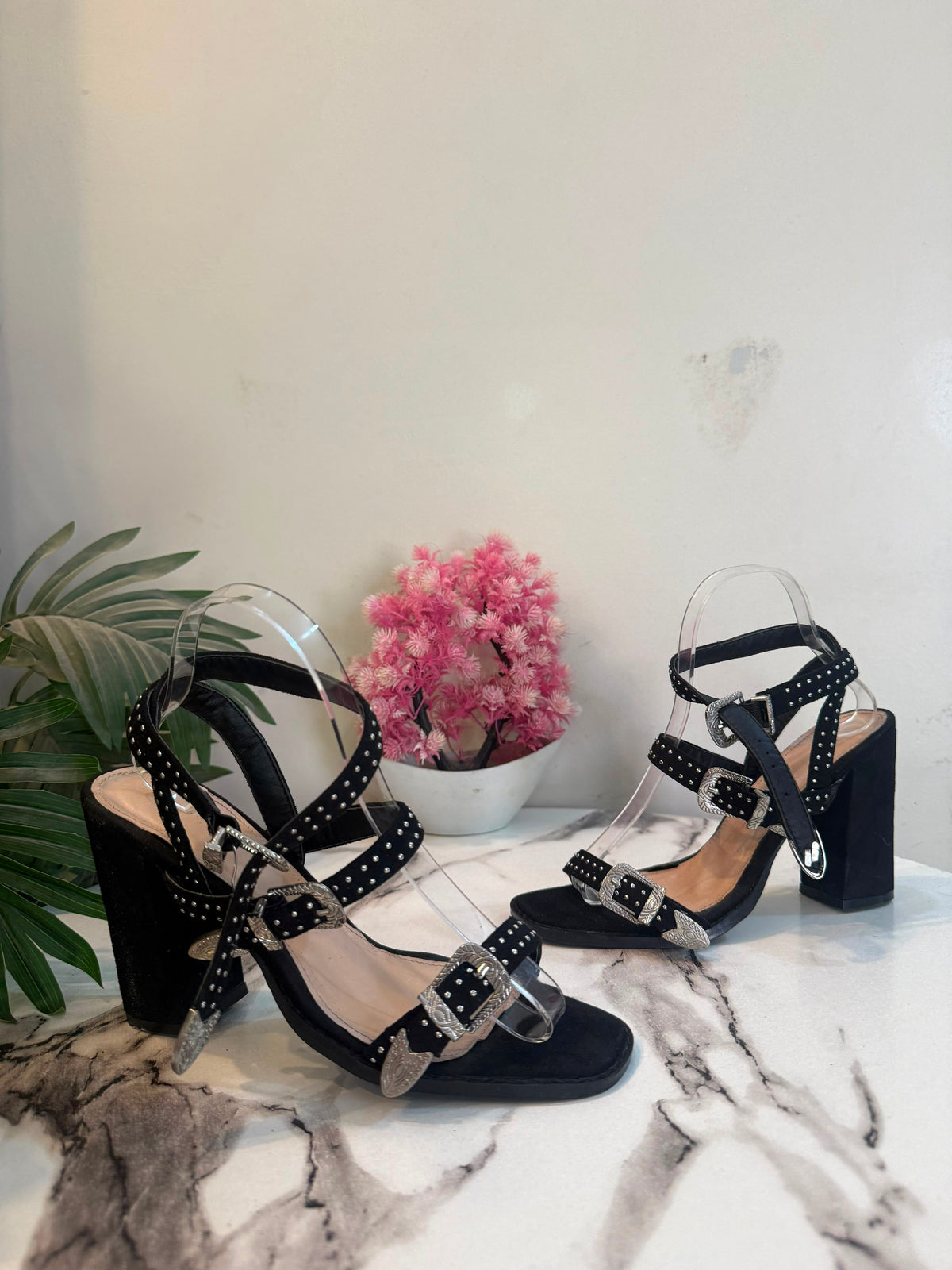 Black block heel