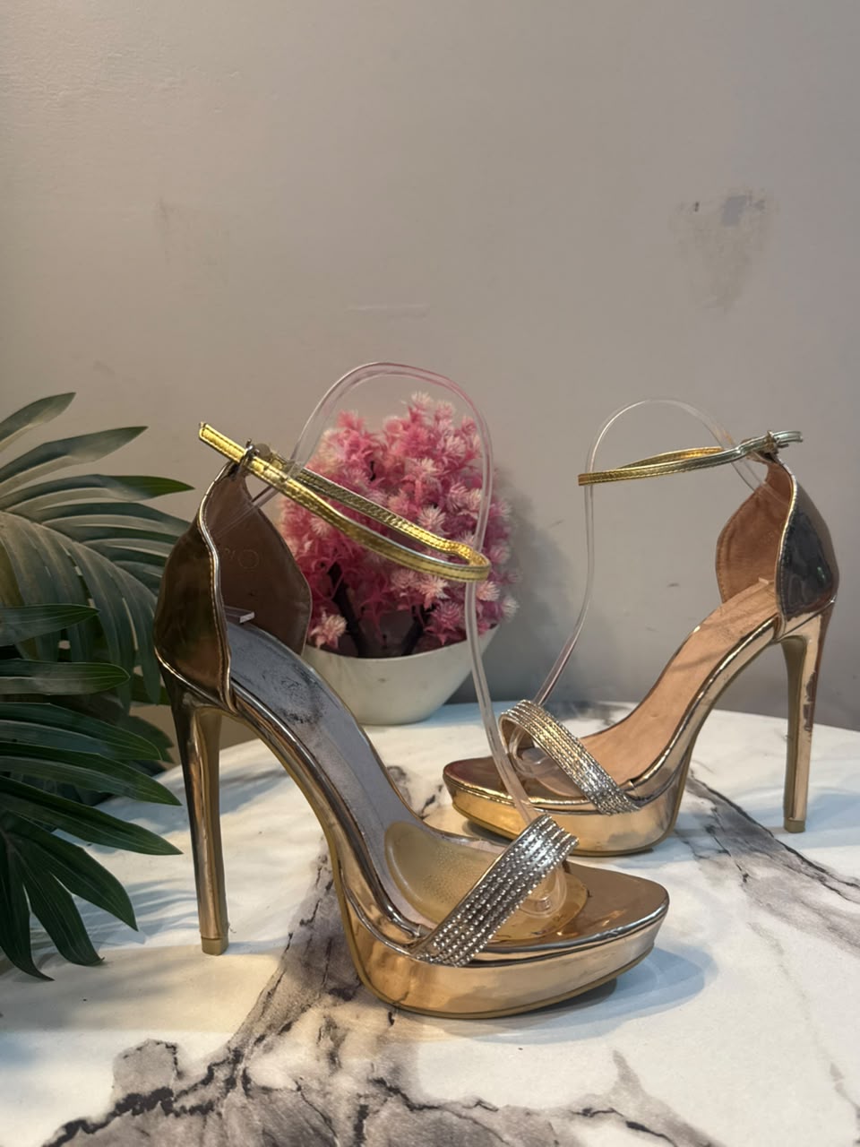 Pretty little things