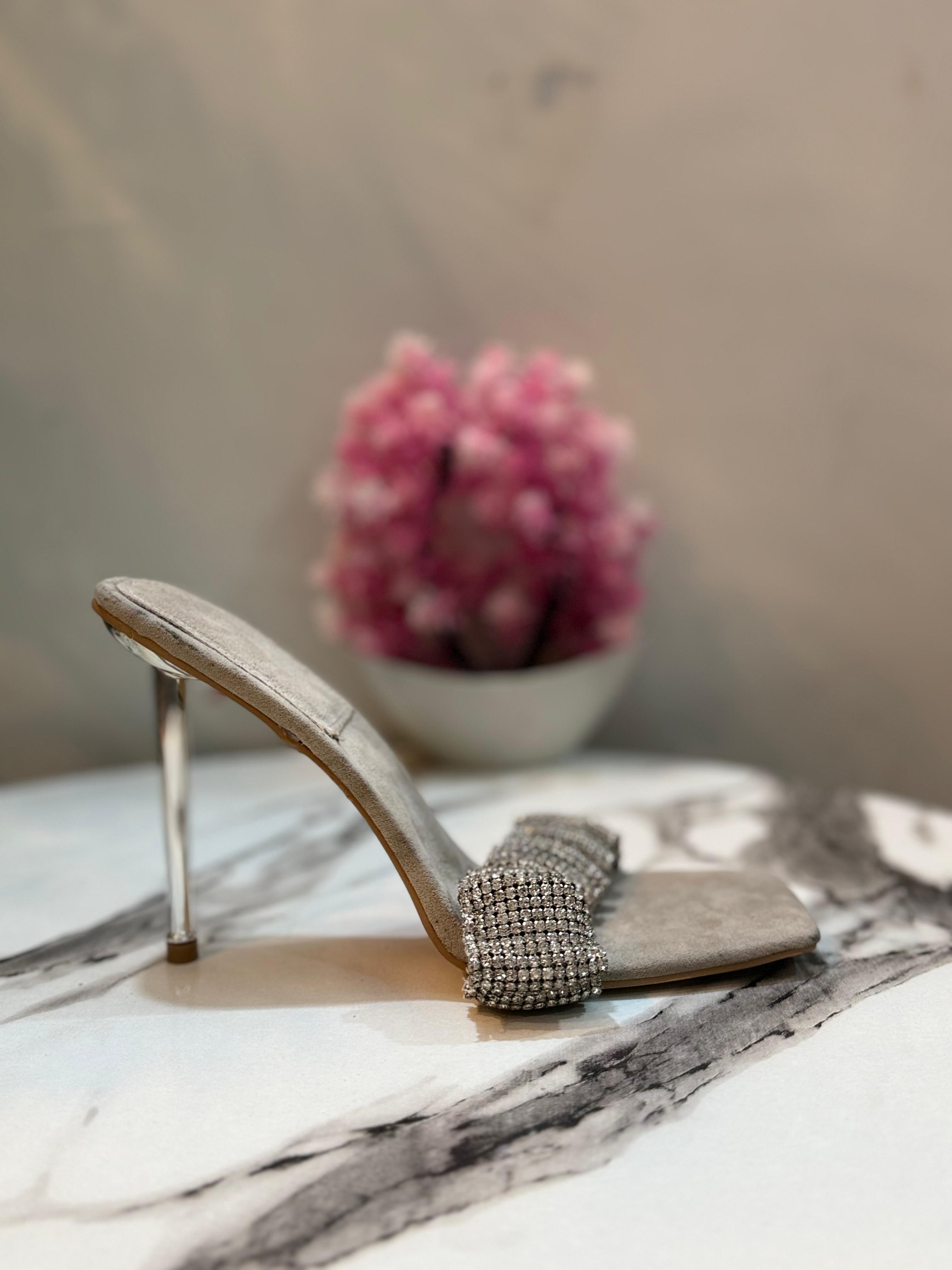 Beigi pencil heel
