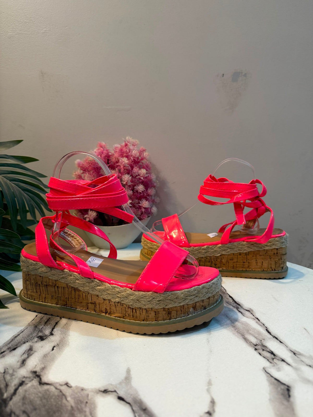 Pink laceup
