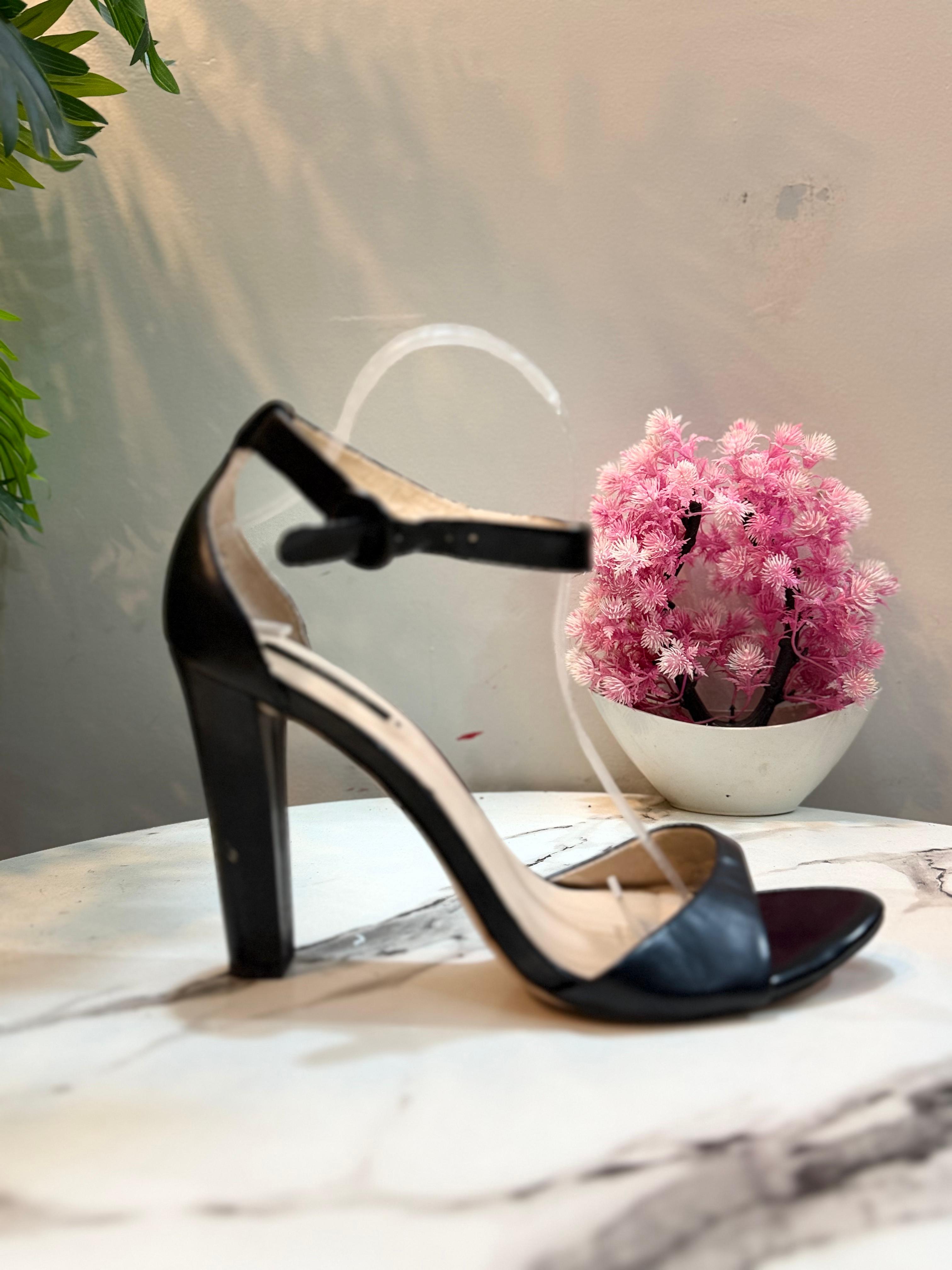 Zara basic