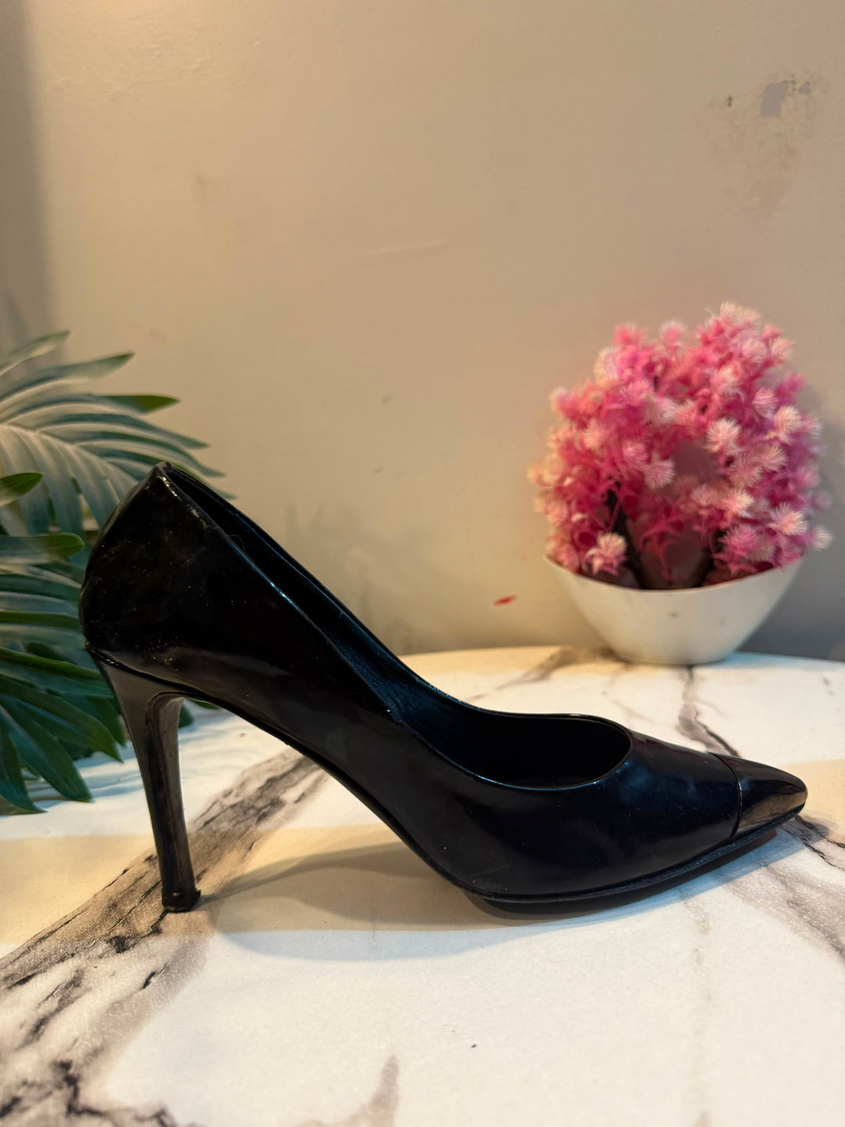 Shoe bizz