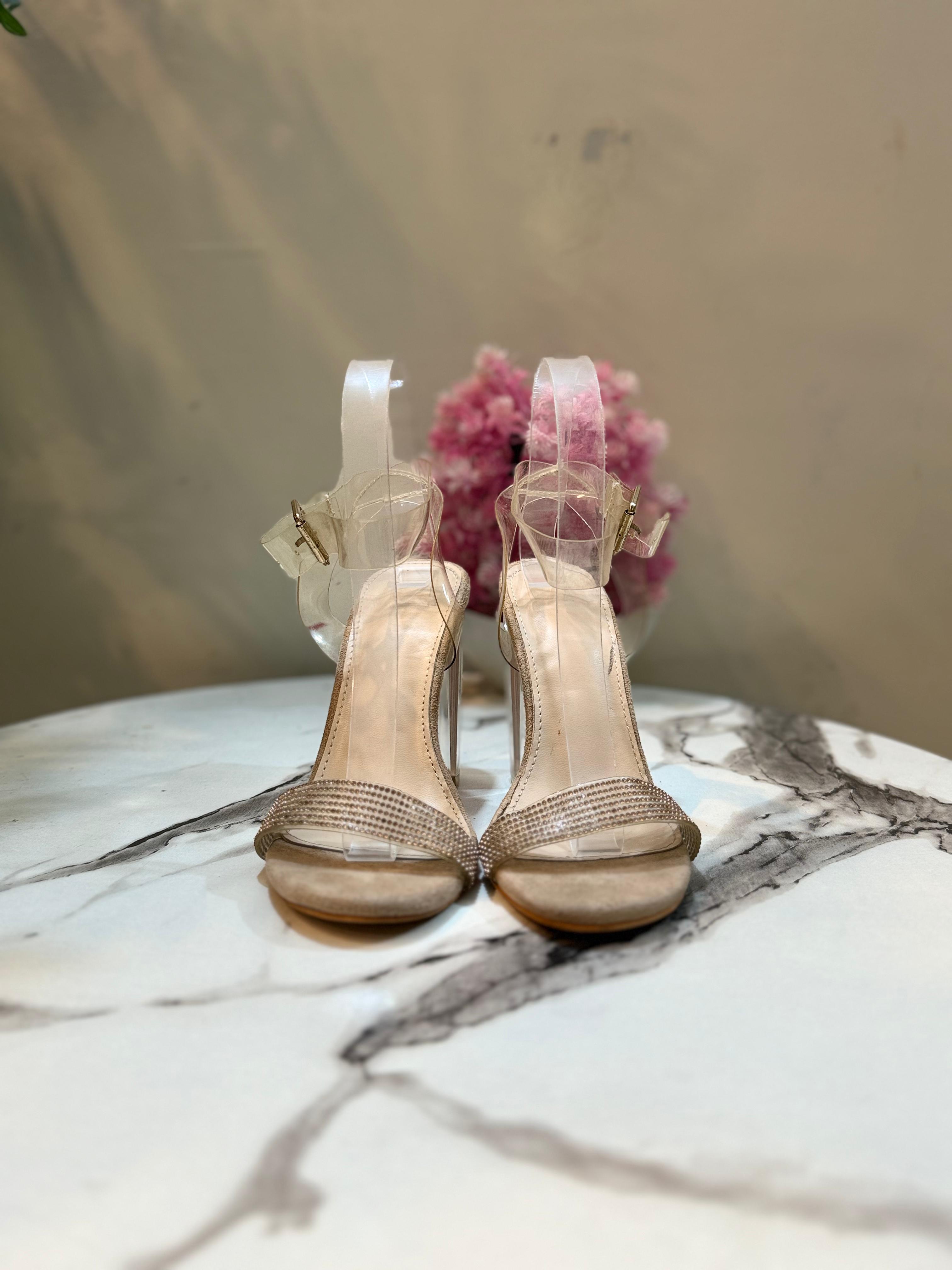 Transparent block heel