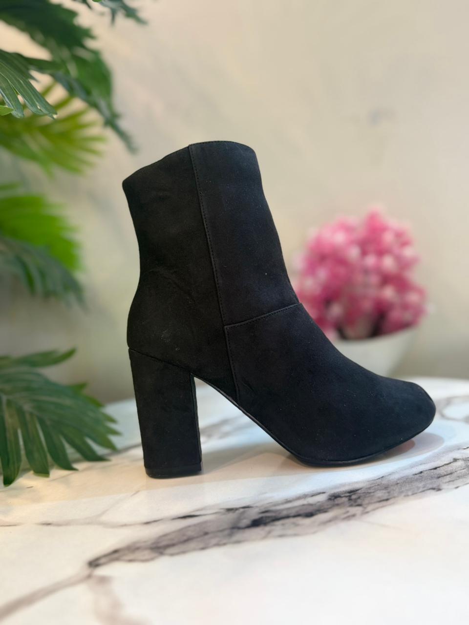 Black suede zipper ankle boot (H&M)