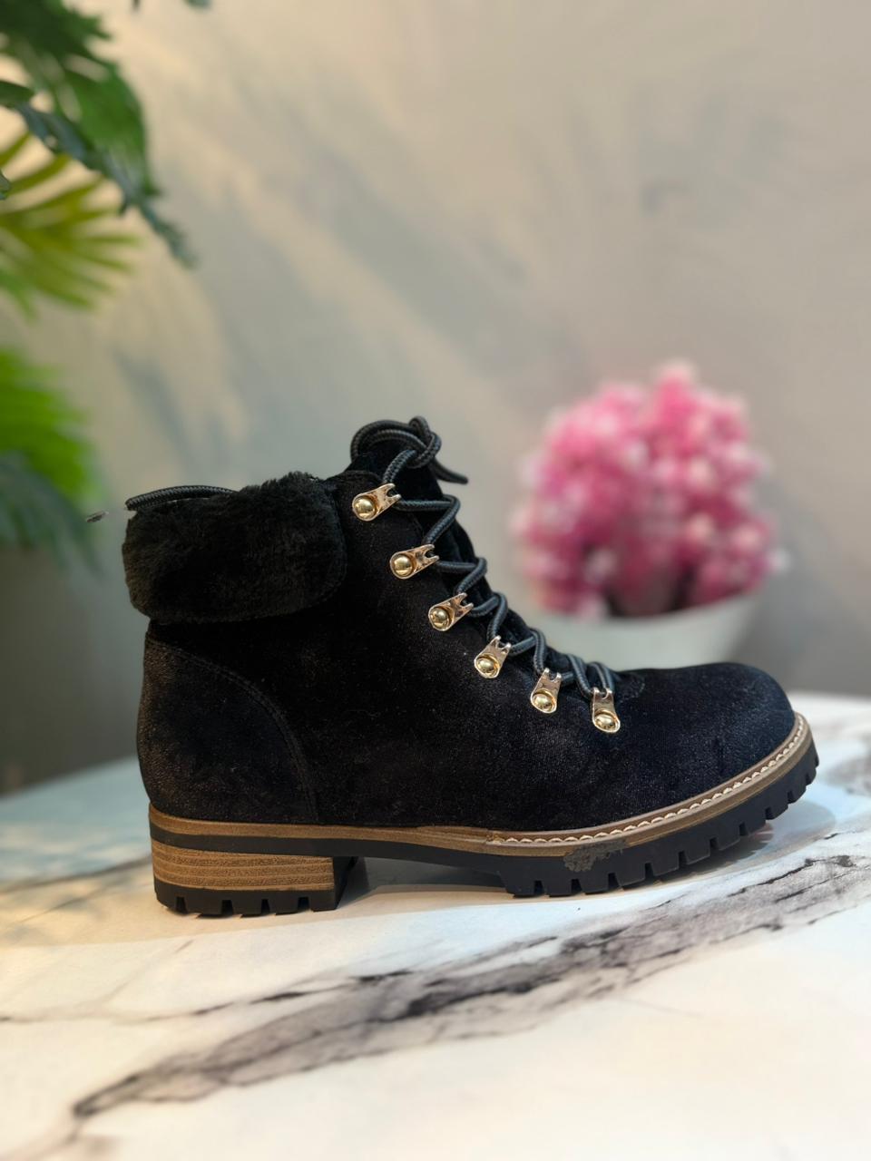 Black velvet zipper ankle boot (Unknown)
