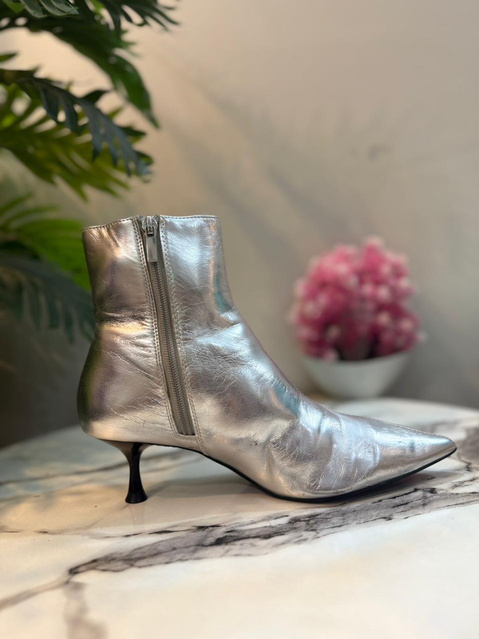 silver patent zipper ankle boot (zara)