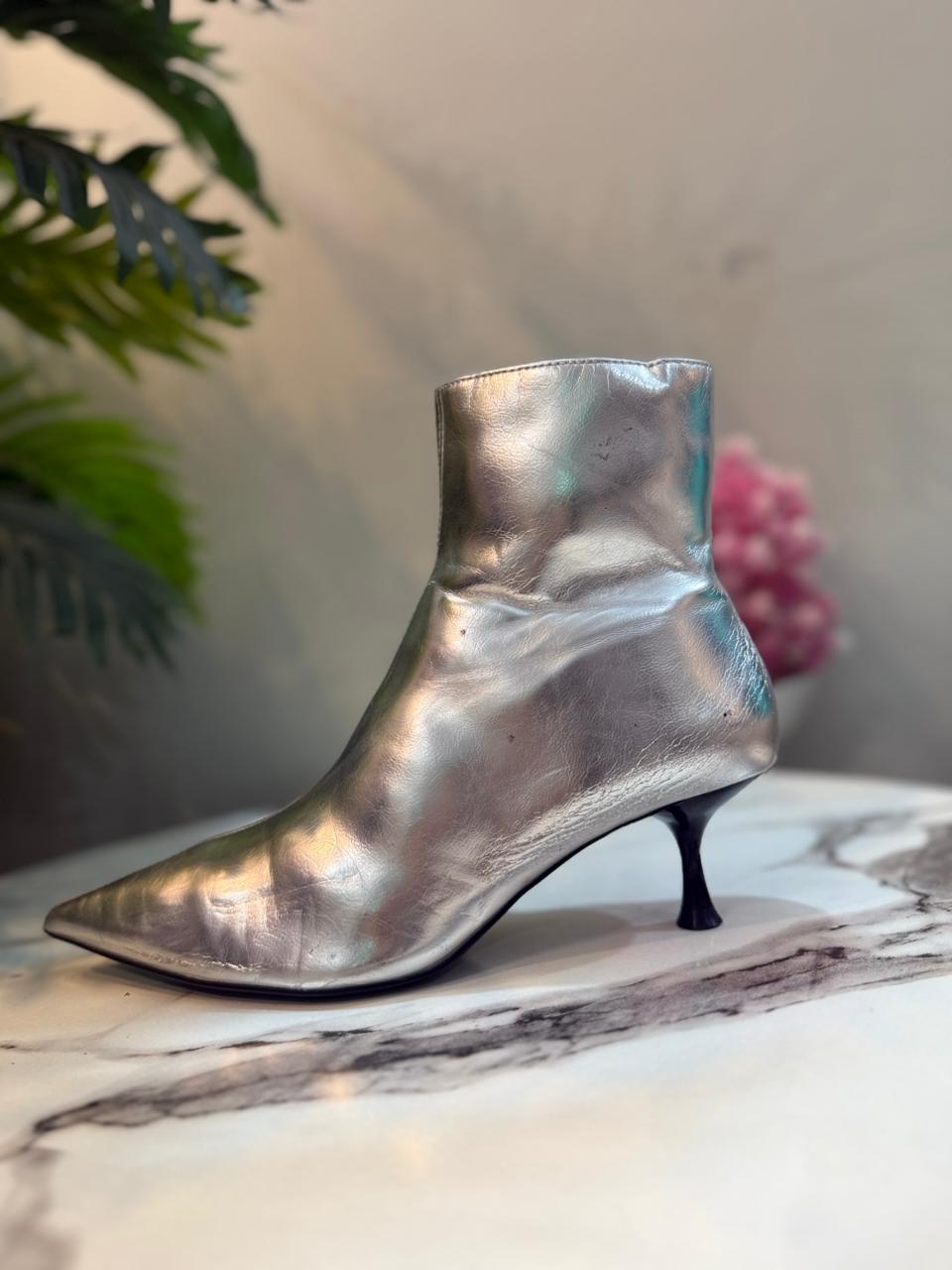 silver patent zipper ankle boot (zara)