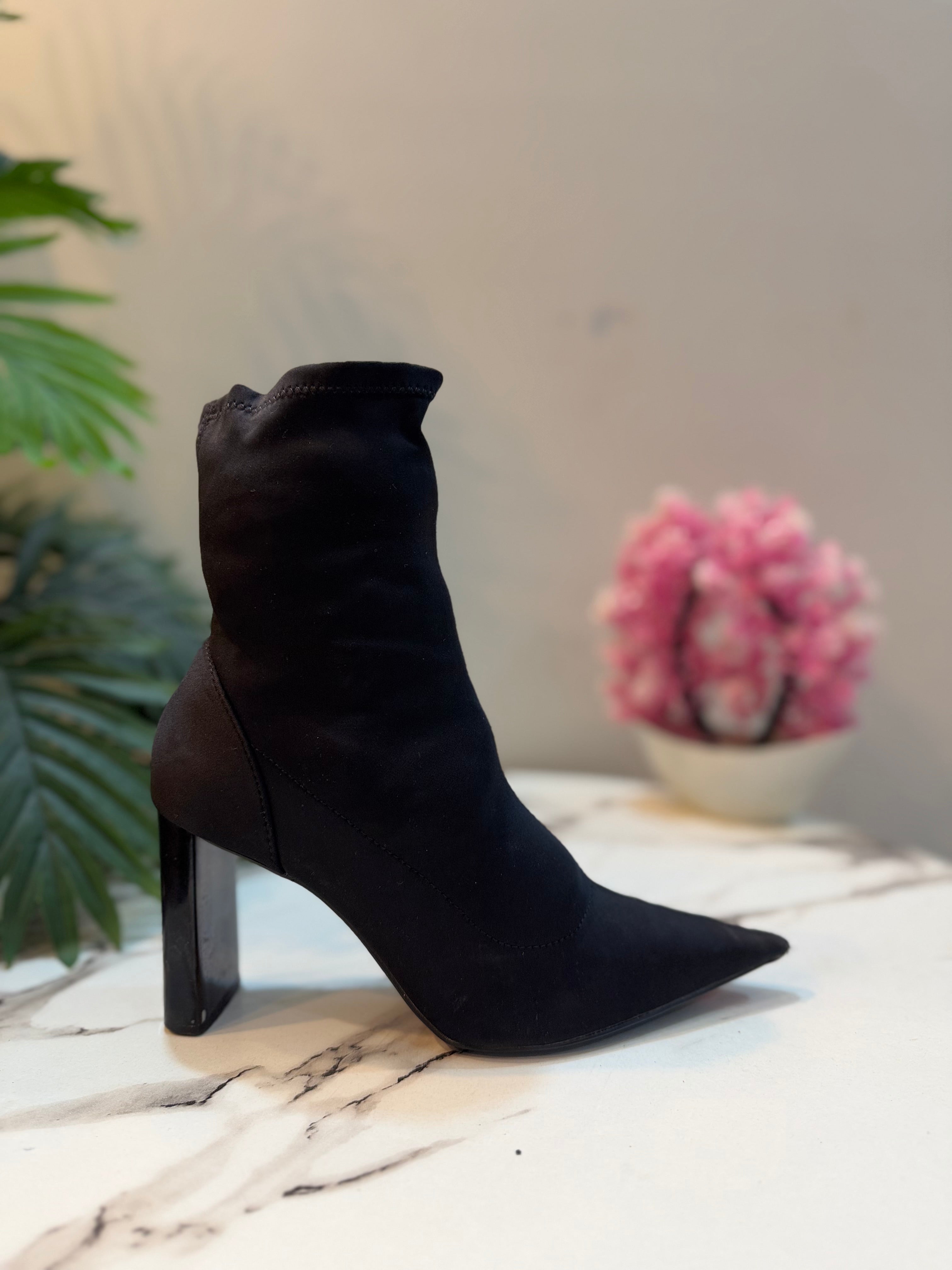 Black satin zipper ankle boot (zara)