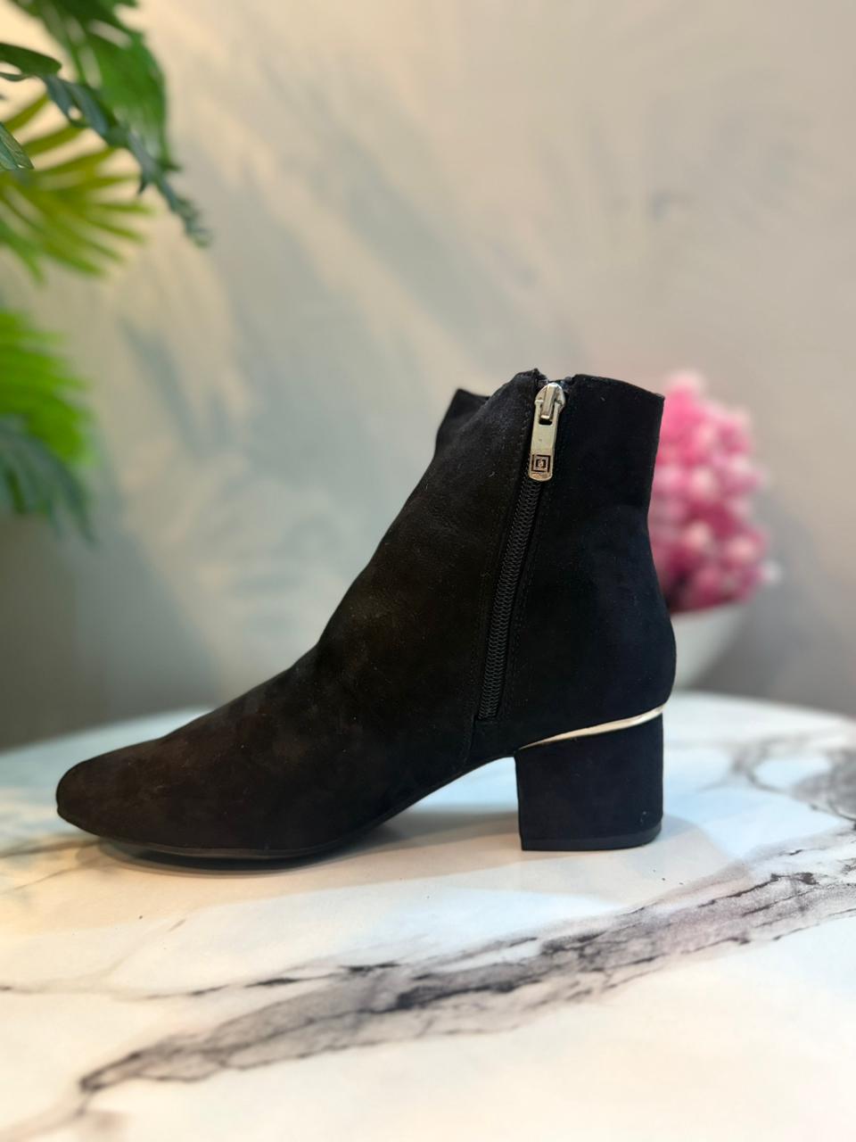 Black suede double zipper  ankle boot (Unknown)