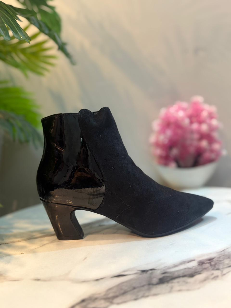 Black suede zipper ankle boot (Graceland)