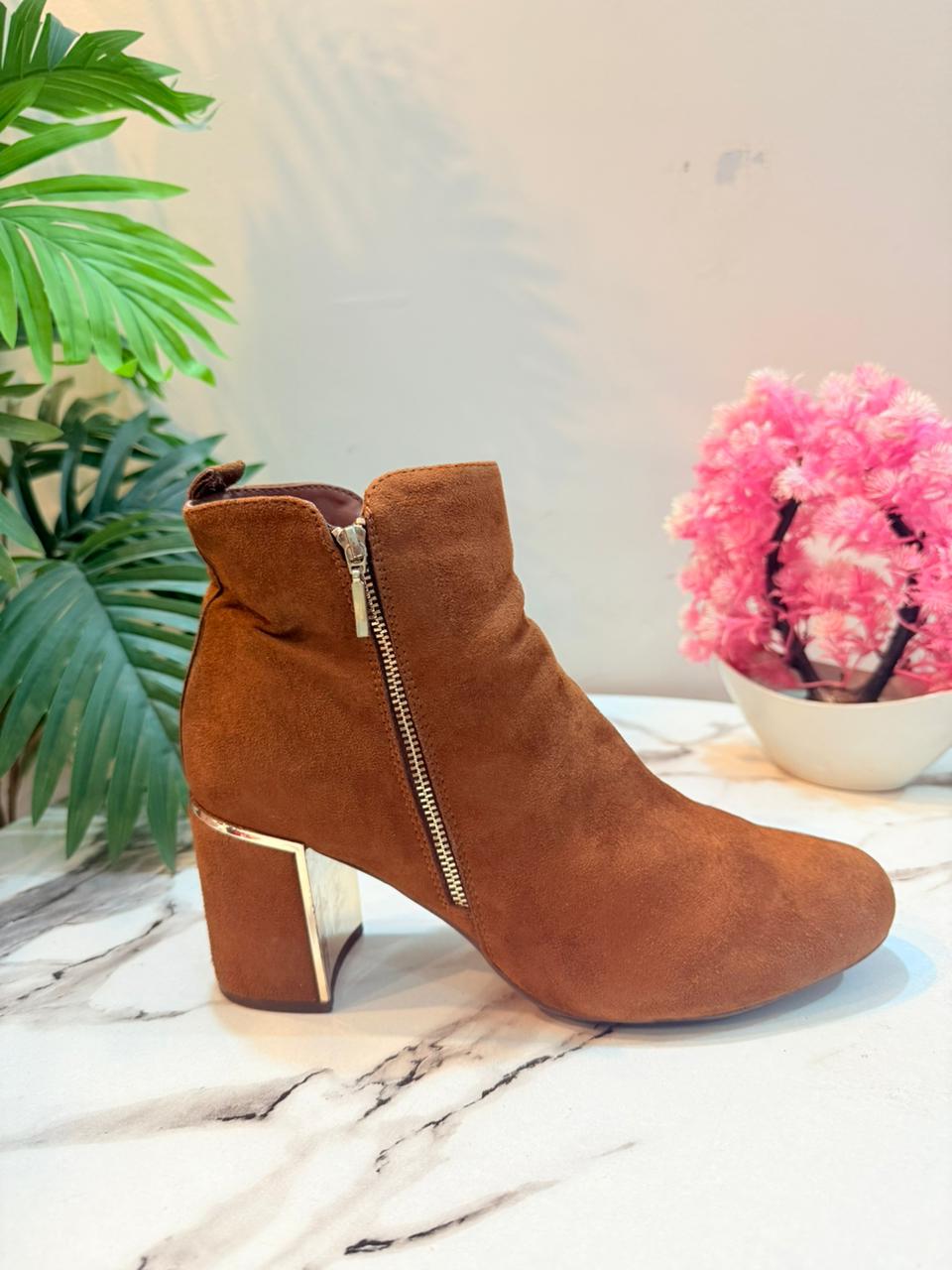 Bornw zipper ankle boot(My botega)