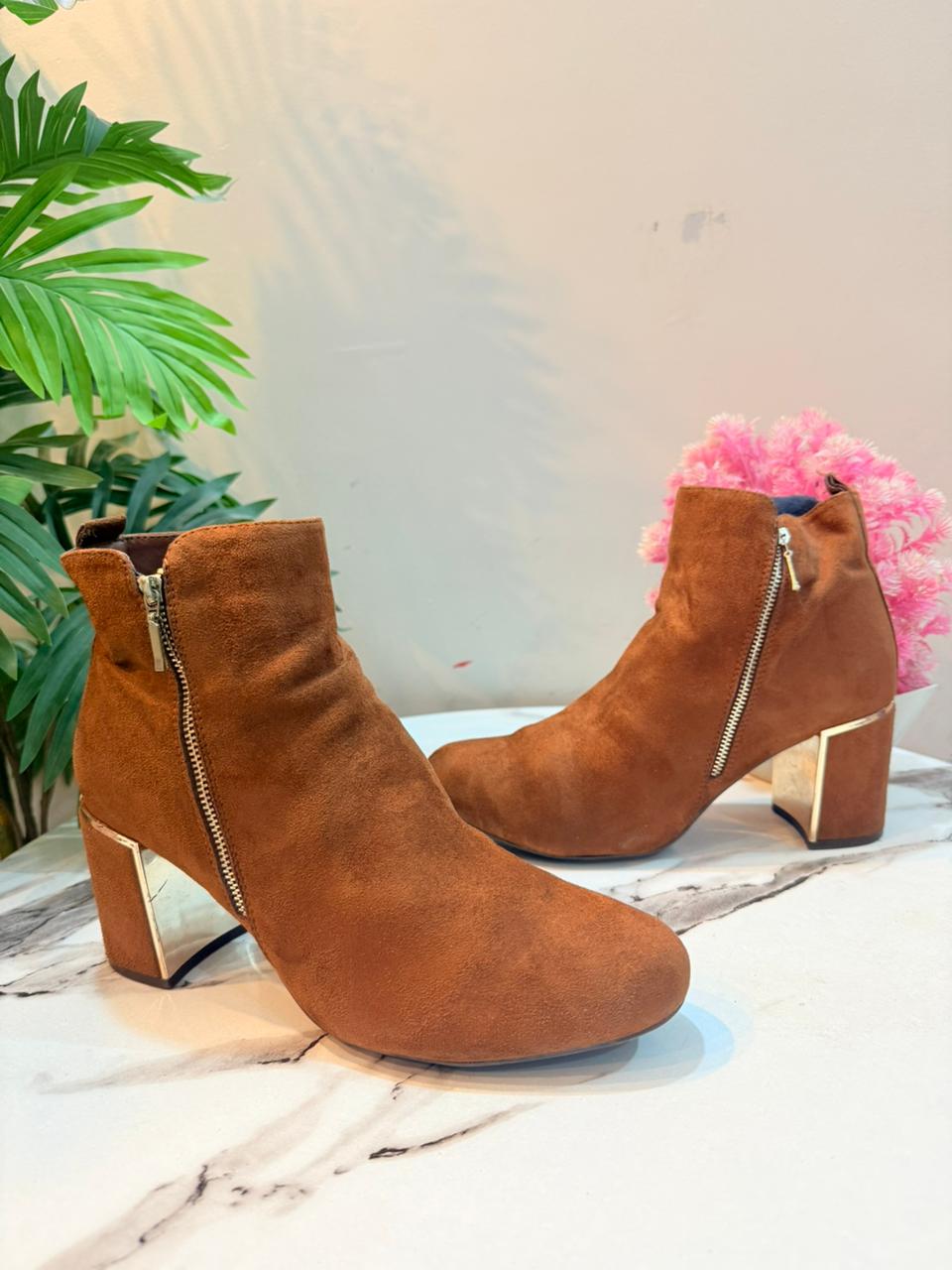 Bornw zipper ankle boot(My botega)