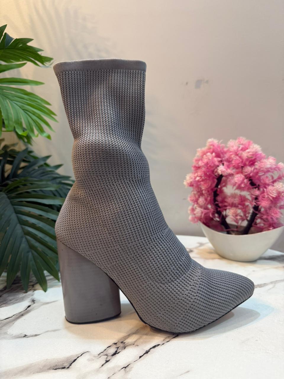 Grey ankle sock boot(public desire)