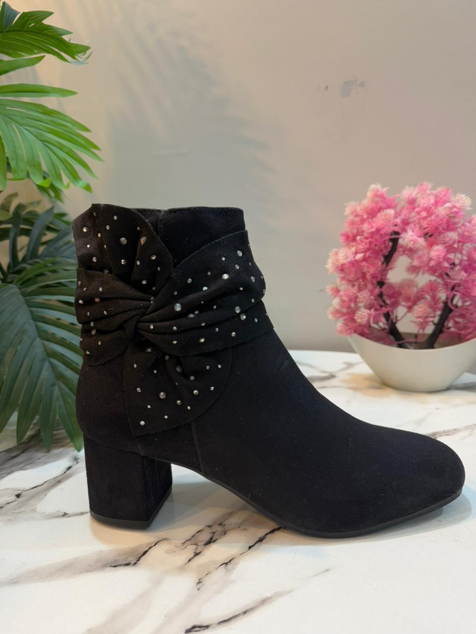 Black suede zipper ankle boot (impo)