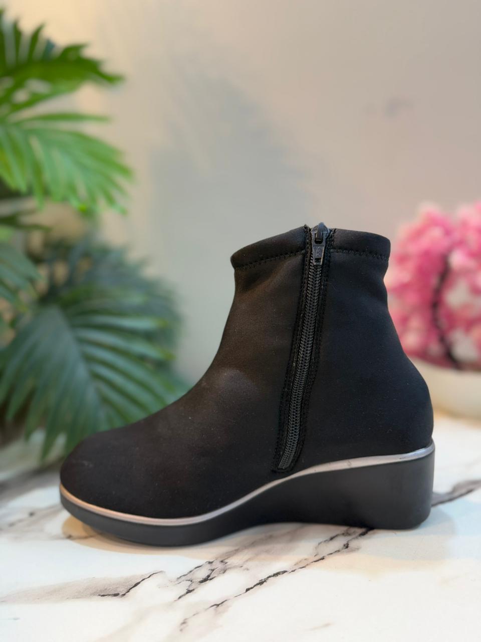 satin side zipper boot