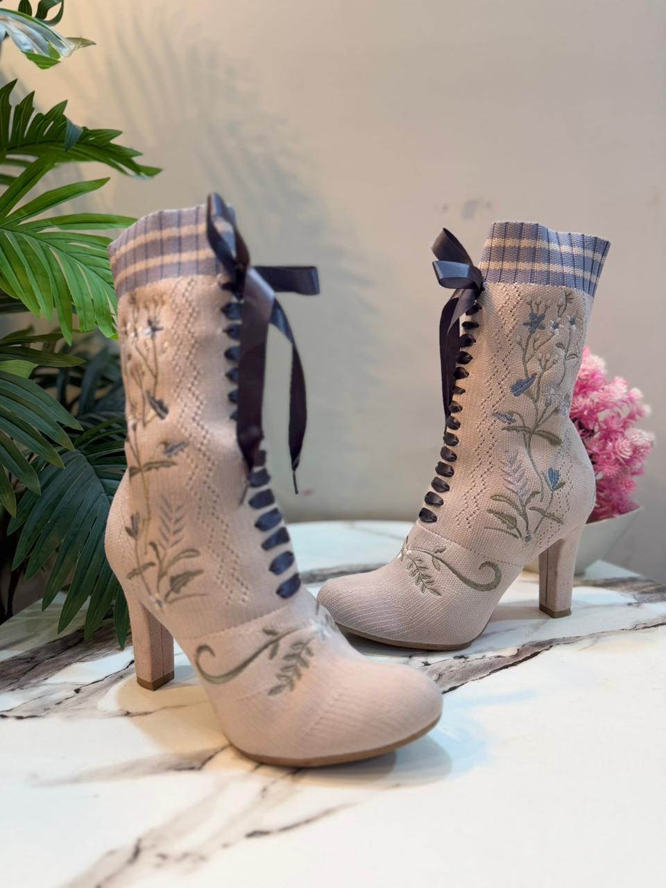 Light beige sock boots (Catwalk)