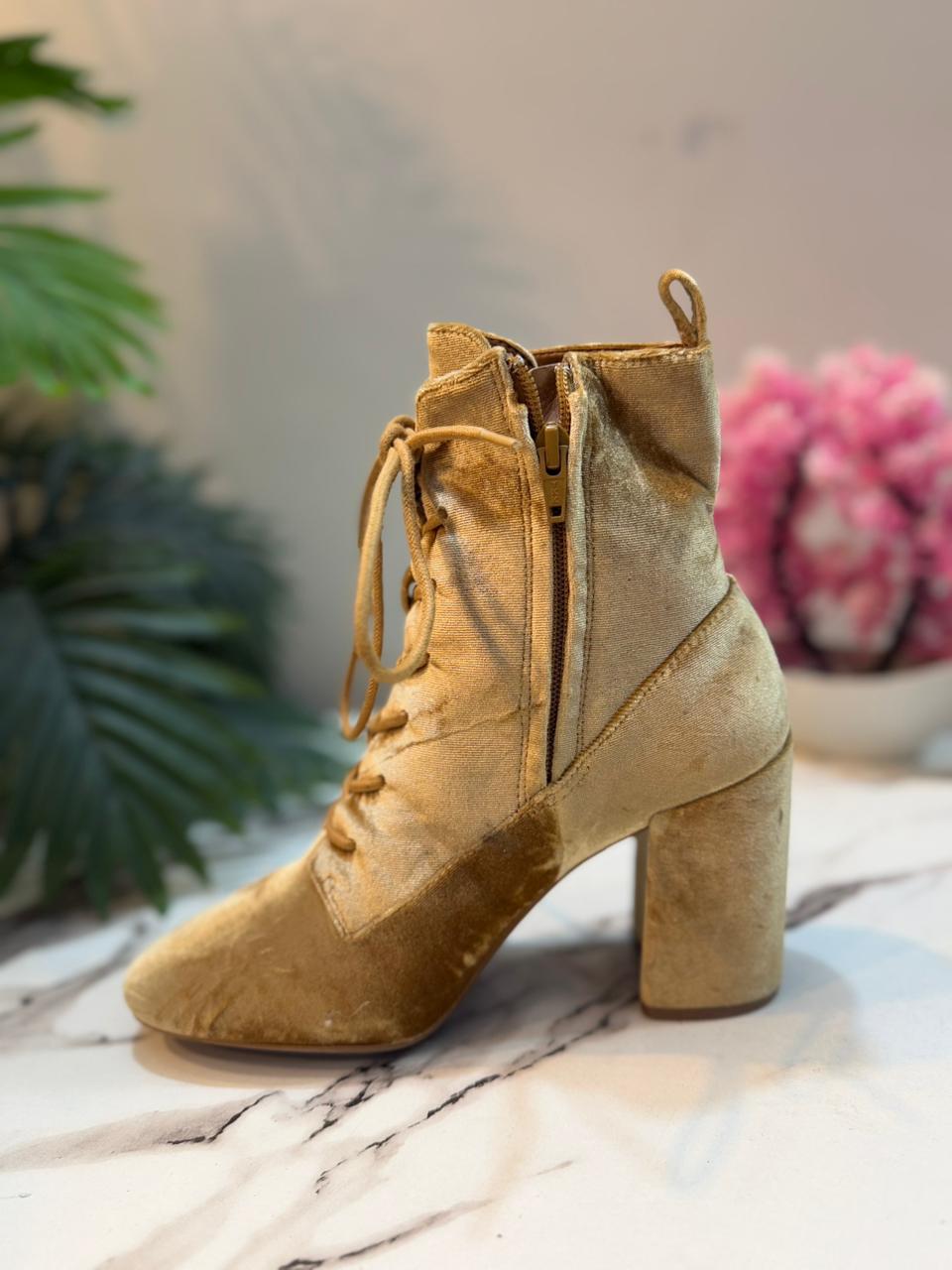 Golden velvet laceup zipper ankle boot(Gianni Bini)