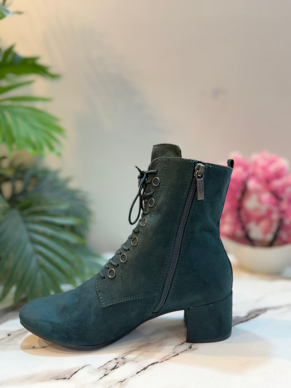 Green suede laceup zipper ankle boot(Tamaris)