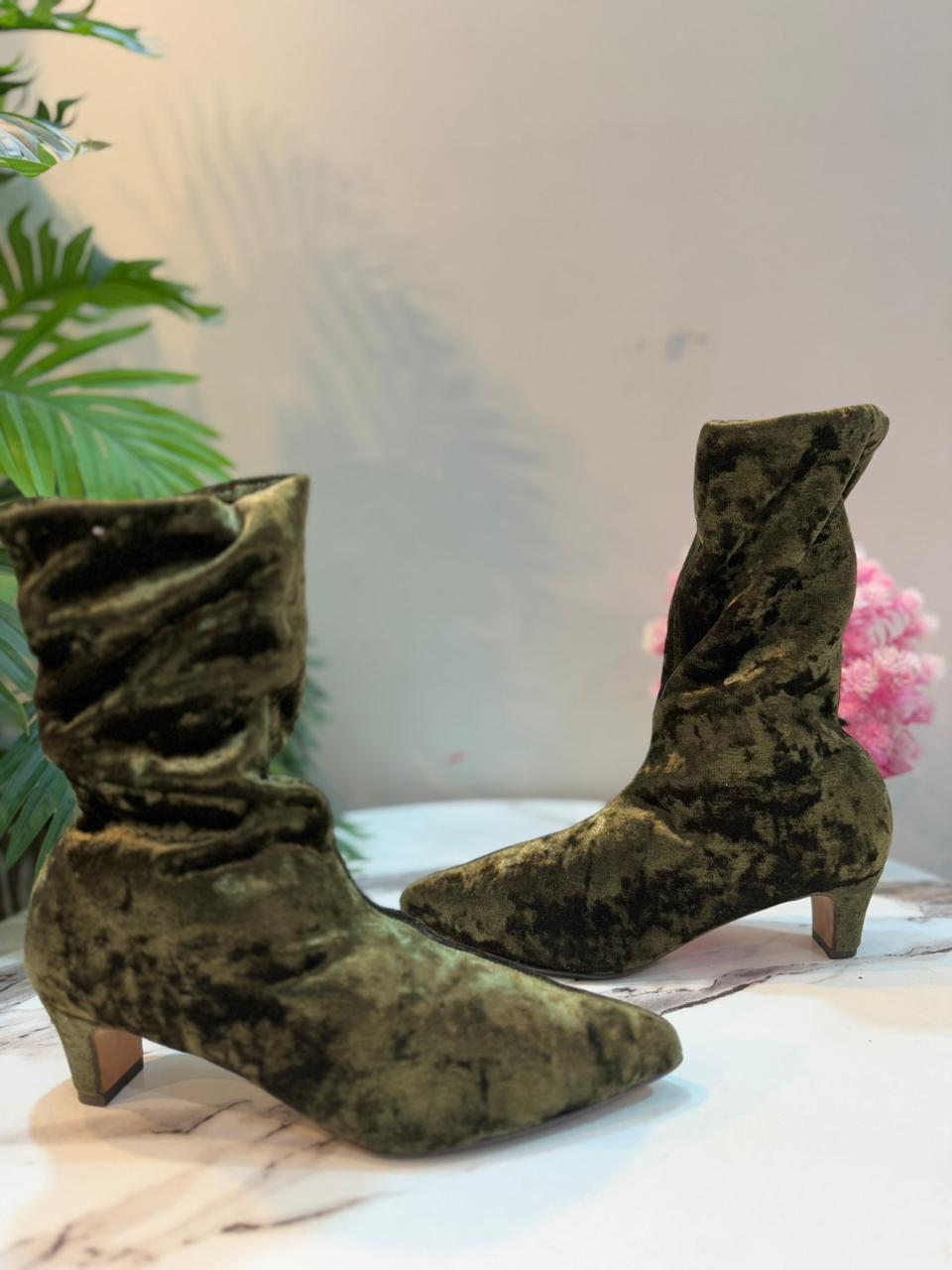 Olive green velvet ankle boot(Made in Japan)